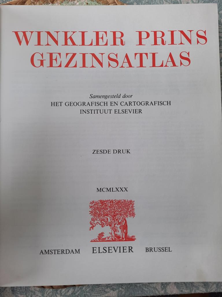 Winkler Prins Gezinsatlas - Zesde Druk (1980), Gelezen, Overige atlassen, Het Geografisch en Cartografisch Instituut Elsevier