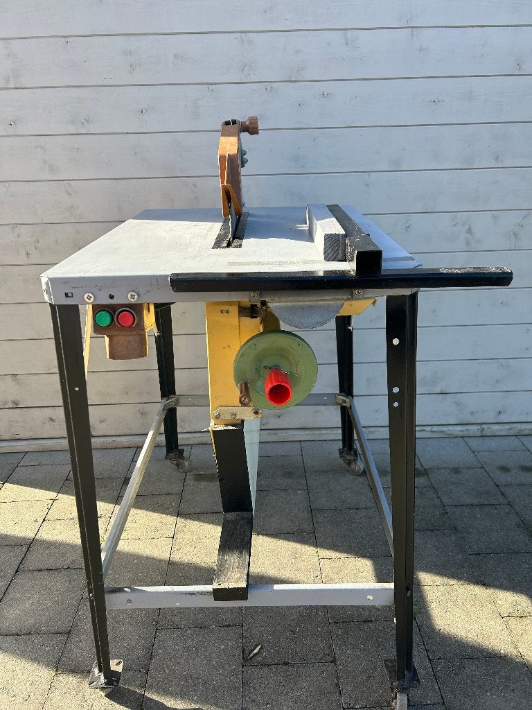 zaagtafel   230  v, Ophalen, Cirkelzaag, Zo goed als nieuw, 1200 watt of meer