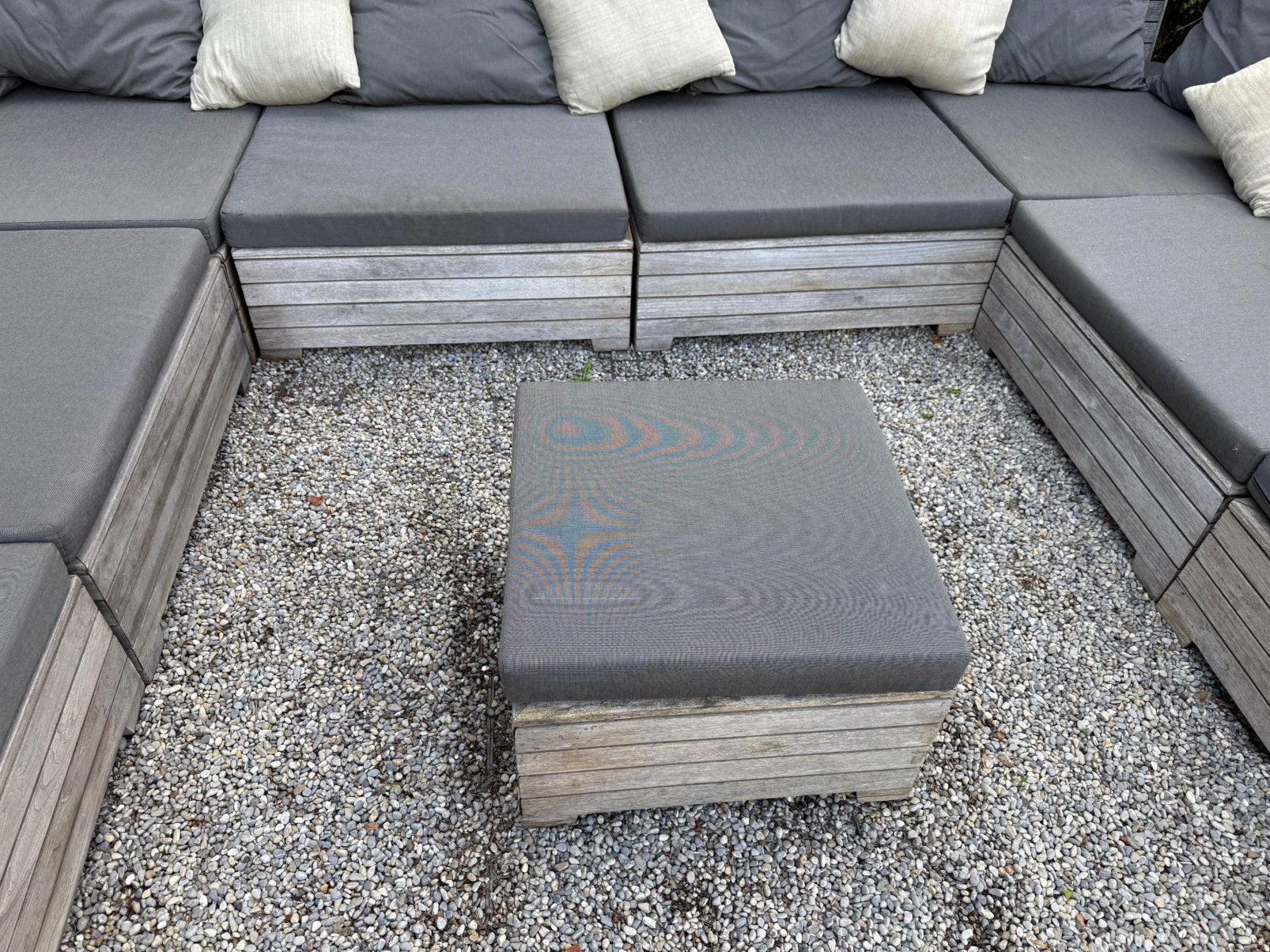 Foto 6 van Grote 12-delige houten loungeset – inclusief kussens