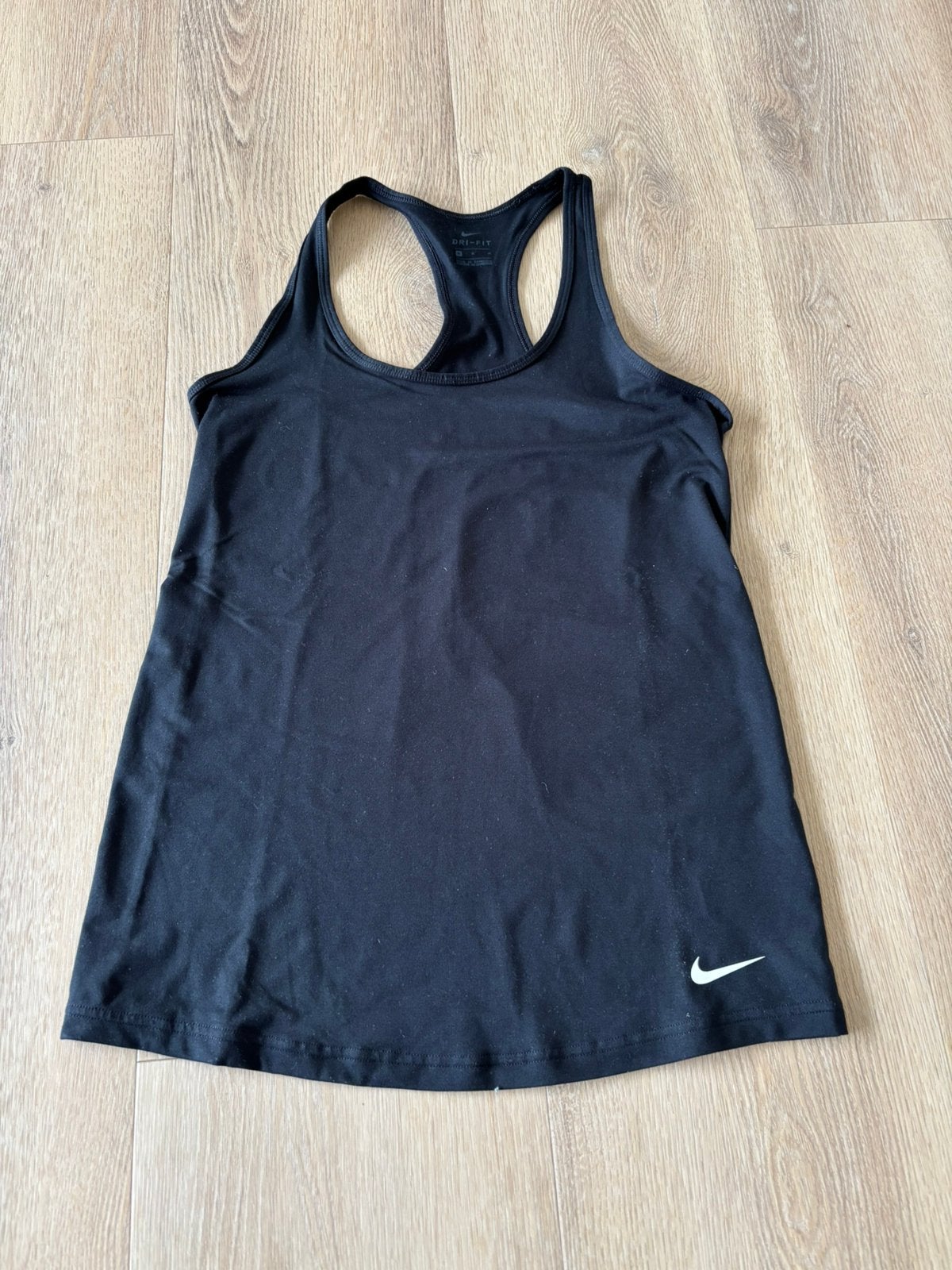 Nike tanktop, maat M (positiekleding), Kleding | Dames, Sportkleding, Maat 38/40 (M), Zwart, Ophalen of Verzenden, Fitness of Aerobics