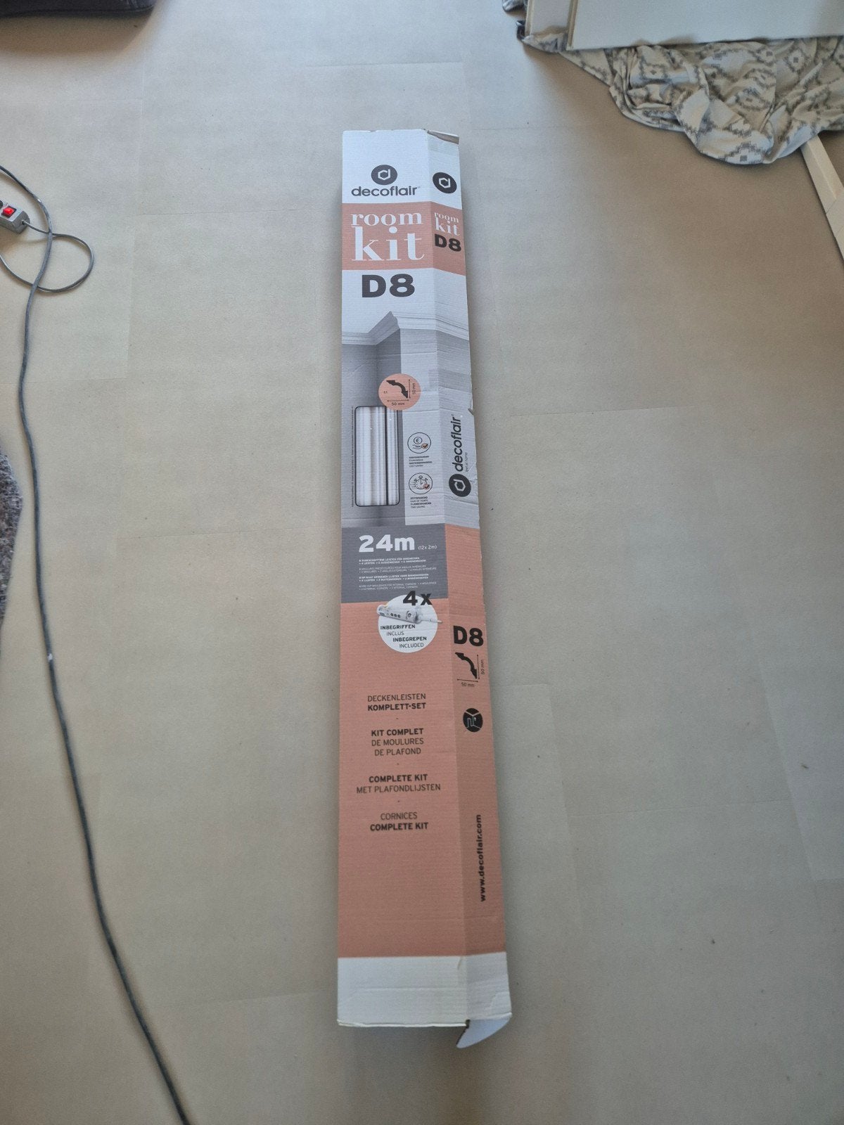 Decoflair plafondlijsten (ruim 5 meter) met 2 tubes lijm, Doe-het-zelf en Verbouw, Plinten en Afwerking, Ophalen of Verzenden