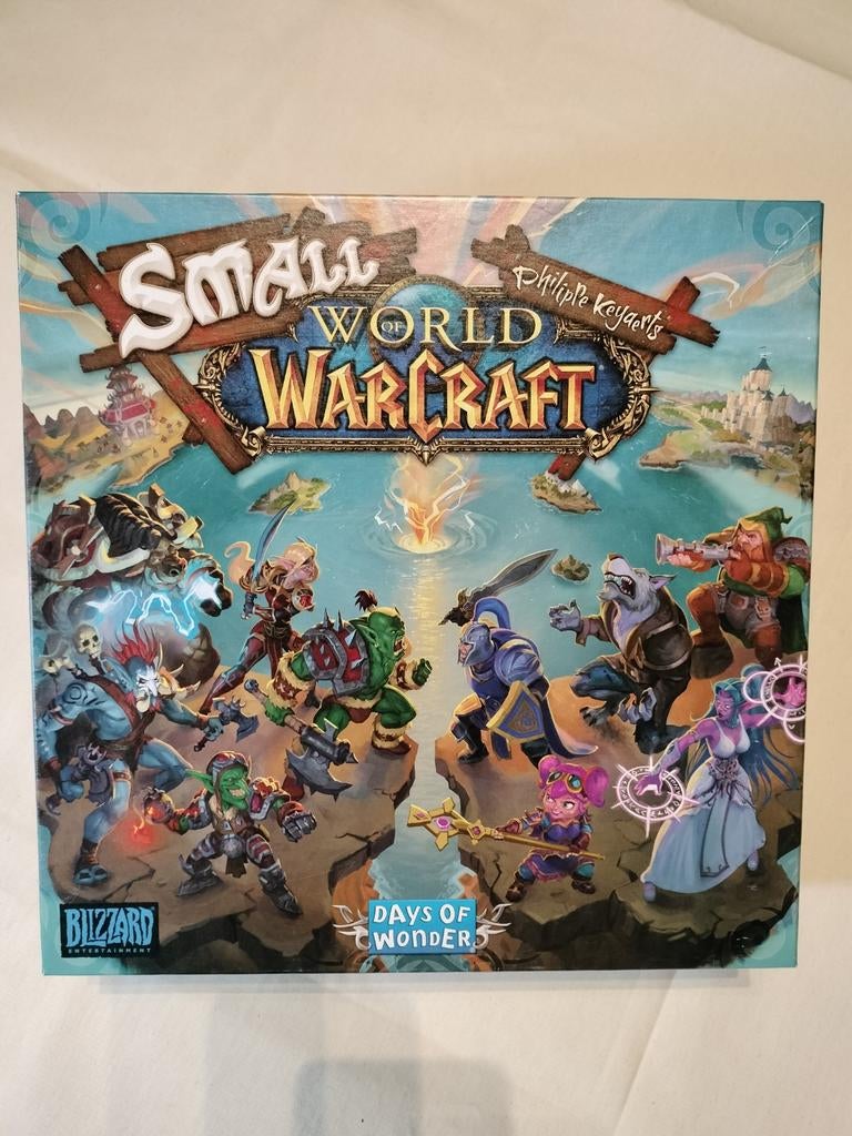 "Small World of Warcraft" days of wonder. Bordspel, Hobby en Vrije tijd, Gezelschapsspellen | Bordspellen, Ophalen of Verzenden