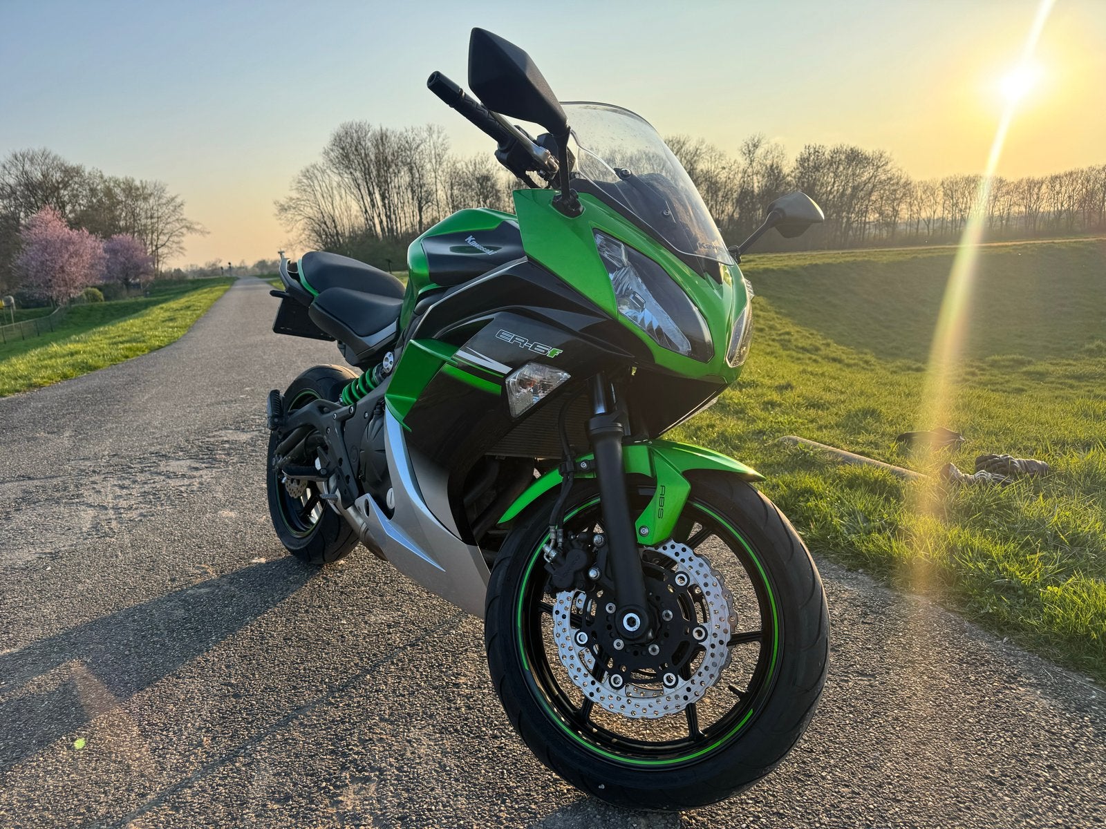 Kawasaki ER-6F ABS - Sportieve comfortabele motor, Ophalen, Zo goed als nieuw