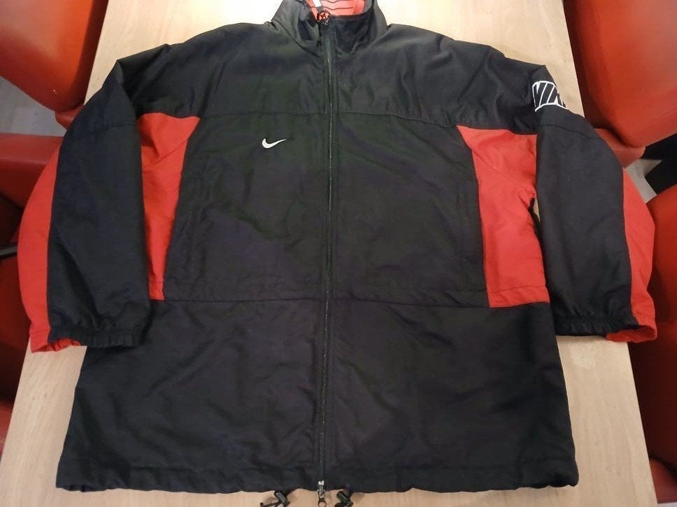 Nike Vintage Windbreaker Zwart Rood Maat XL, Ophalen of Verzenden, Maat 56/58 (XL), Rood