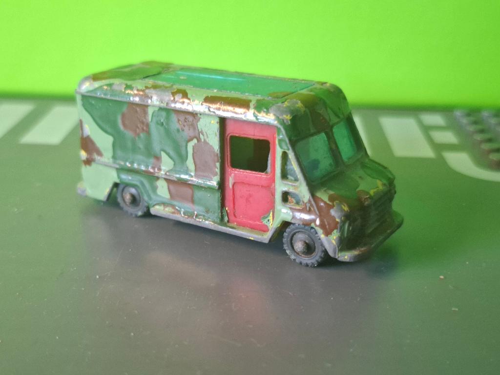 Husky - Commer Walk-thru Van [groen] 1/70, Ophalen of Verzenden, Gebruikt, Auto