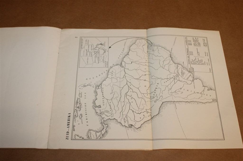Wereldatlas voor de Tabak — Kaarten Tabaksteelt, 1959, Ophalen of Verzenden, Gelezen, 1800 tot 2000, Landkaart