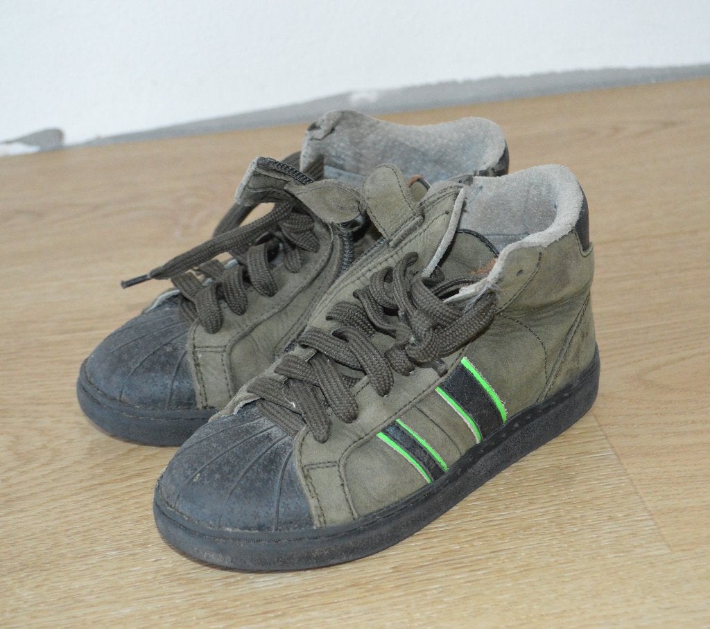 mooie LEREN keq schoen zwart met groen maat 28, Gebruikt, Keq, Schoenen, Ophalen of Verzenden