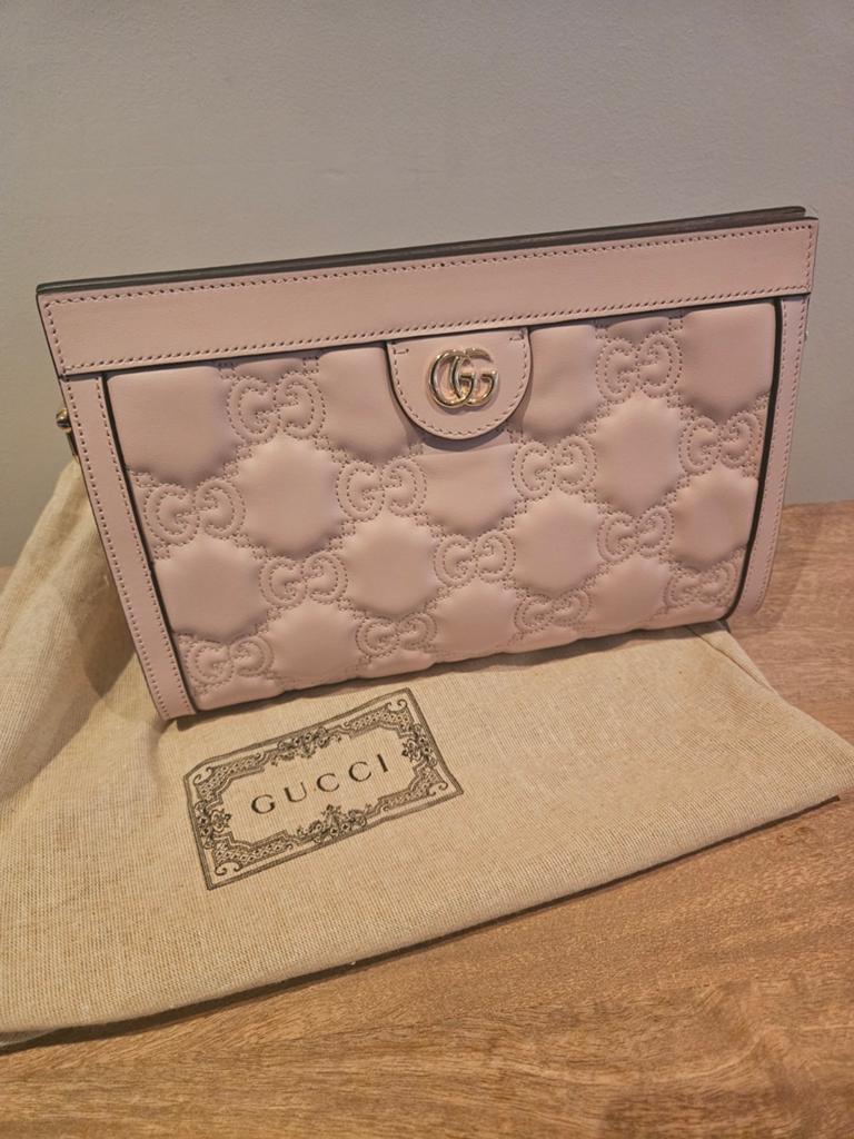 Gucci GG Marmont Matelassé Schoudertas Roze, Ophalen, Zo goed als nieuw, Roze, Schoudertasje