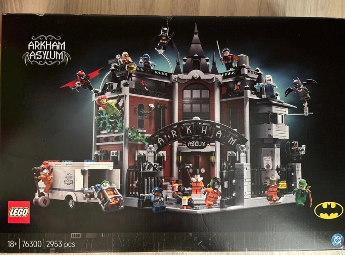 LEGO Arkham Asylum 76300, Ophalen of Verzenden, Gebruikt, Overige merken