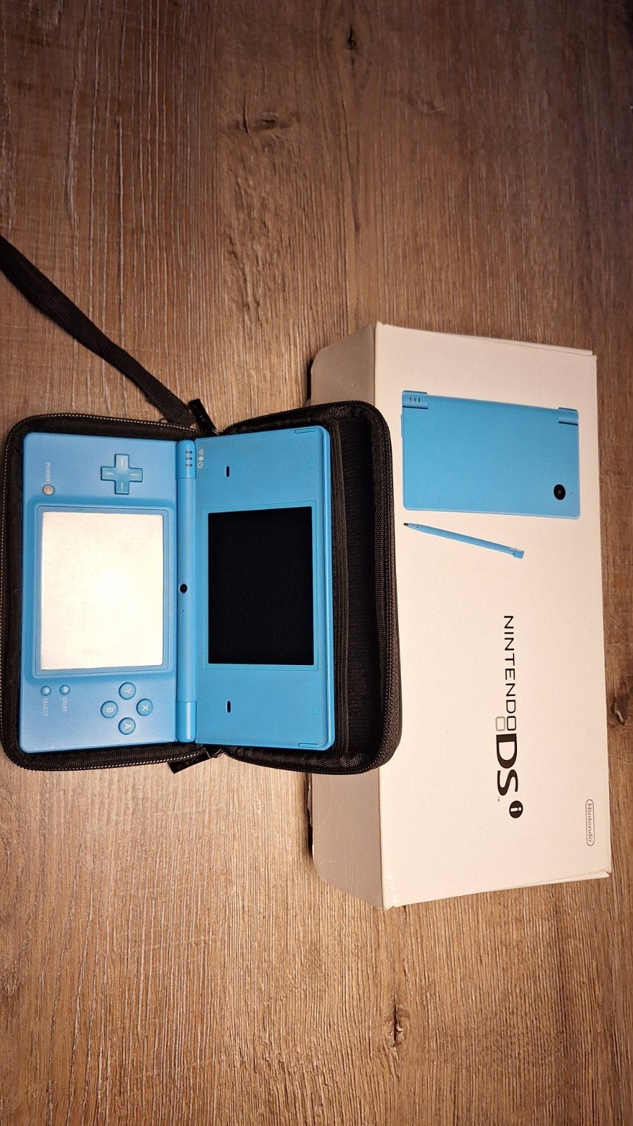 Nintendo DS Lite Blauw met hoesje en doos, Spelcomputers en Games, Ophalen, Blauw, Zo goed als nieuw, Met beschermhoes of tas