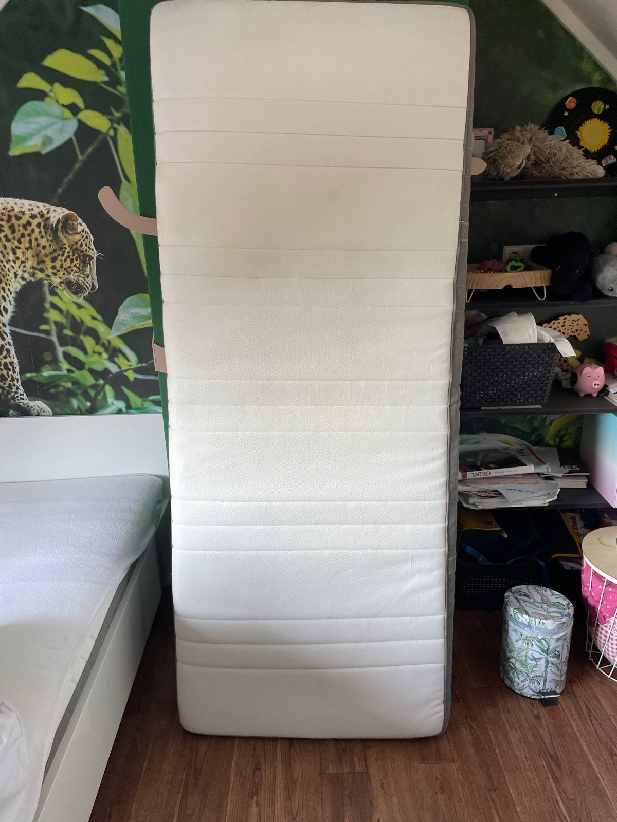 IKEA Hövåg matras, 80x200 cm, zo goed als nieuw, Huis en Inrichting, Slaapkamer | Matrassen en Bedbodems, Ophalen, 90 cm, Eenpersoons