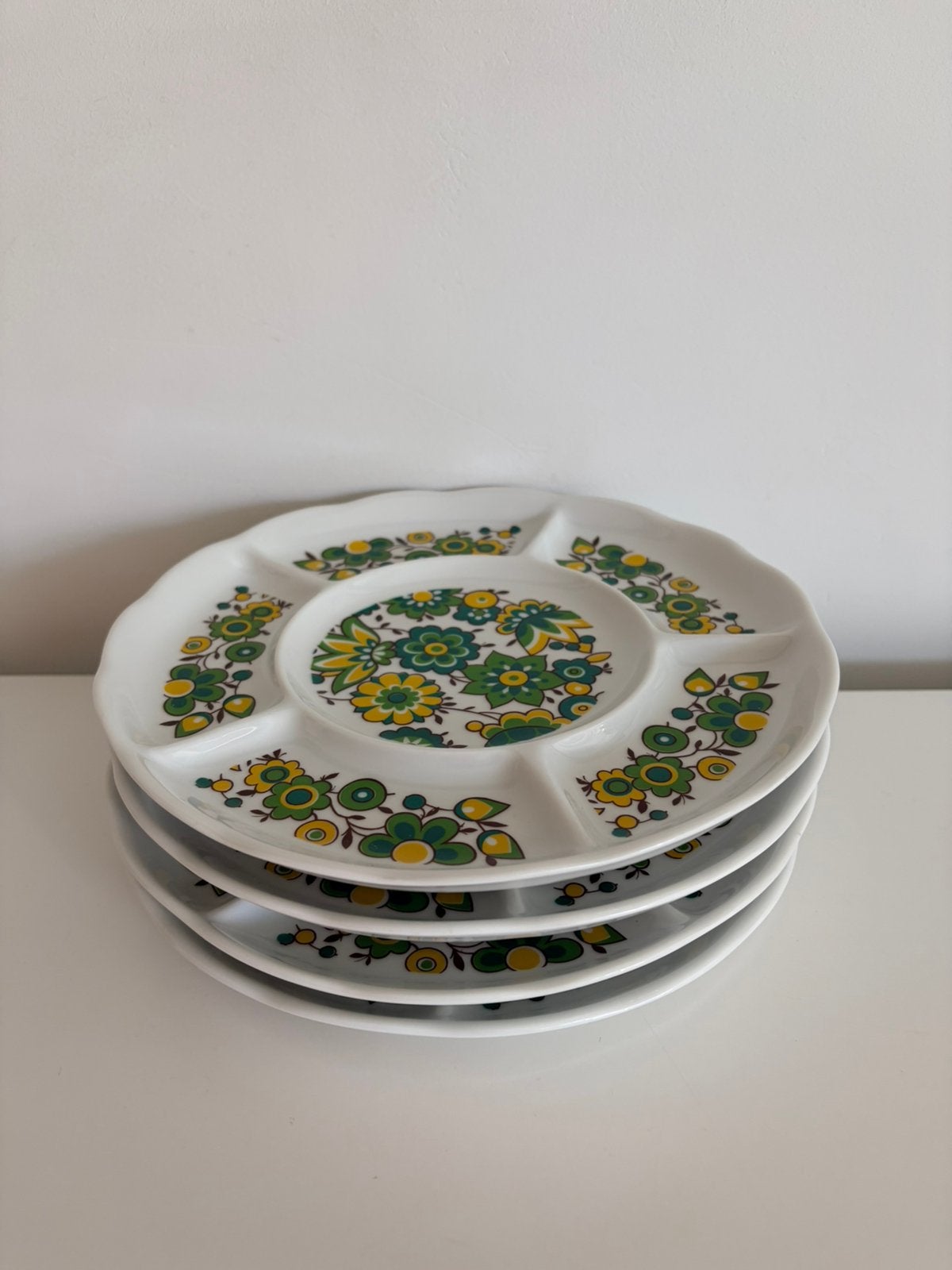 Schumann Arzberg Bavaria 4 fondue borden Retro/Vintage ZGAN!, Huis en Inrichting, Arzberg, Vintage, Ophalen of Verzenden, Zo goed als nieuw