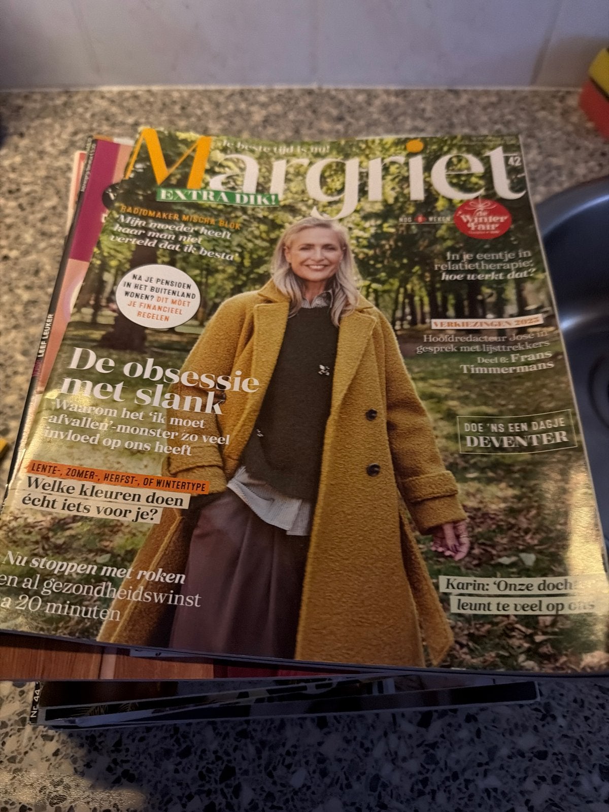 25stuk LibelleMargriet tijdschriften 2025+extra dikke editie, Ophalen of Verzenden, Gelezen, Damesbladen