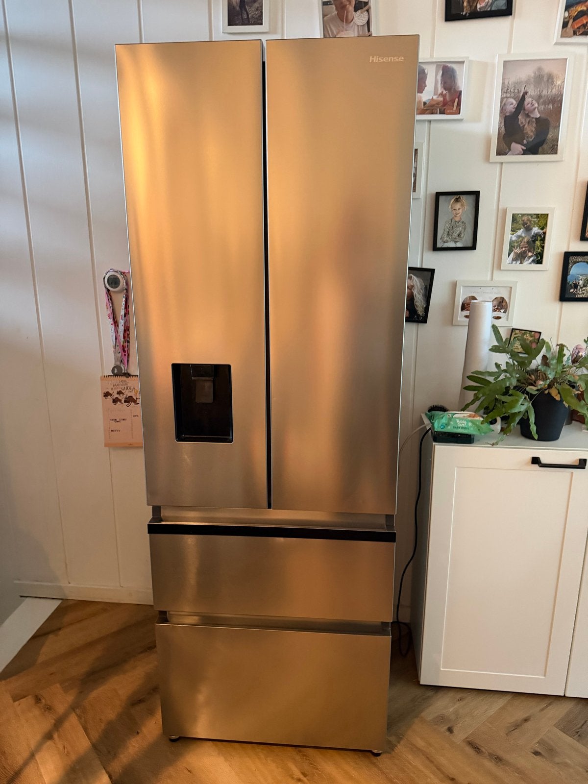 Hisense RF632N4WIE Amerikaanse Koelkast - RVS, Ophalen, Gebruikt, 200 liter of meer, 60 cm of meer