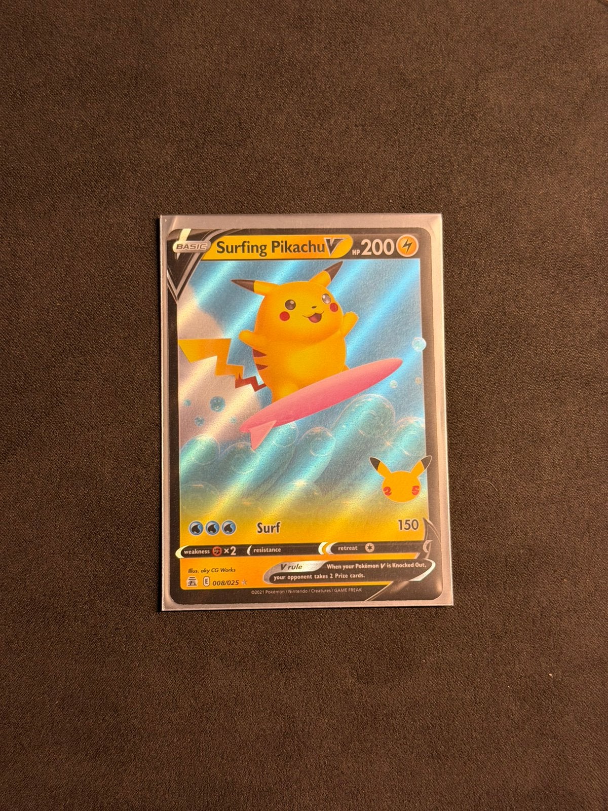 Surfing Pikachu V #008 - Pokemon Kaart, Ophalen of Verzenden, Zo goed als nieuw, Losse kaart