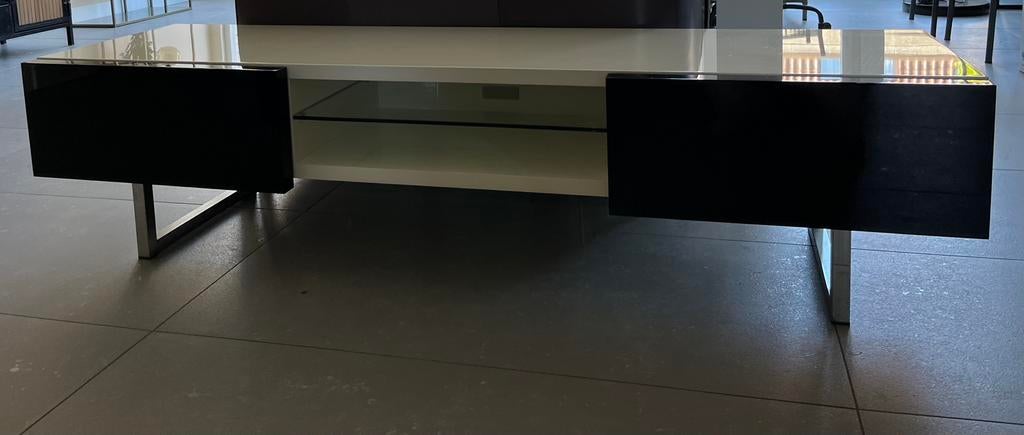 TV meubel kast, merk Calligaris wit/zwart 184,5Lx52,5Dx45H, Ophalen, 150 tot 200 cm, Zo goed als nieuw, Minder dan 100 cm