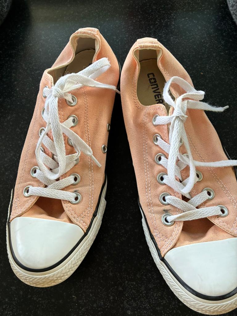Converse all stars licht oranje / roze.  40 zgan, Oranje, Ophalen of Verzenden, Sneakers of Gympen, Zo goed als nieuw