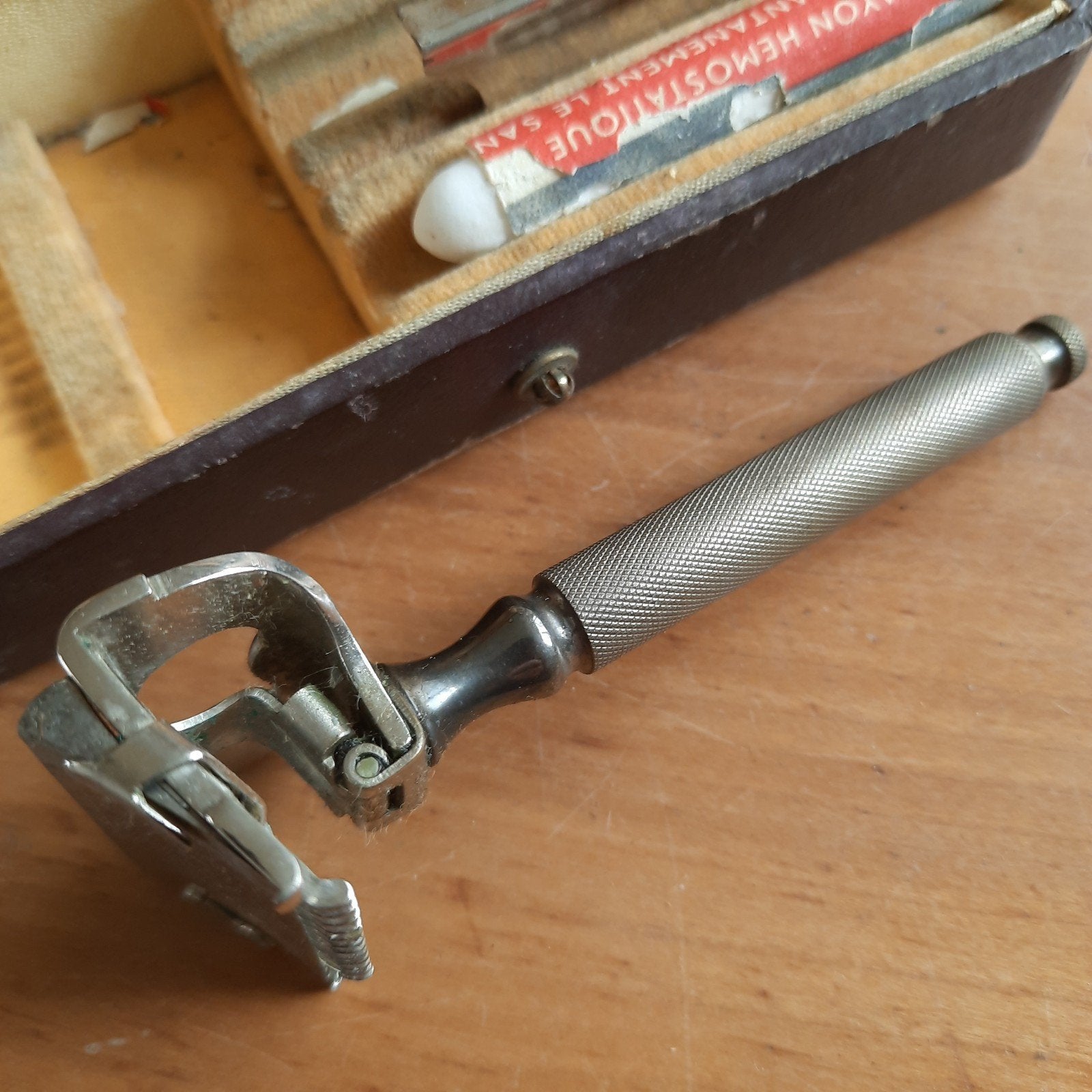 Antiek L' Essor Wedge Scheermes in Doos Frankrijk, Verzenden