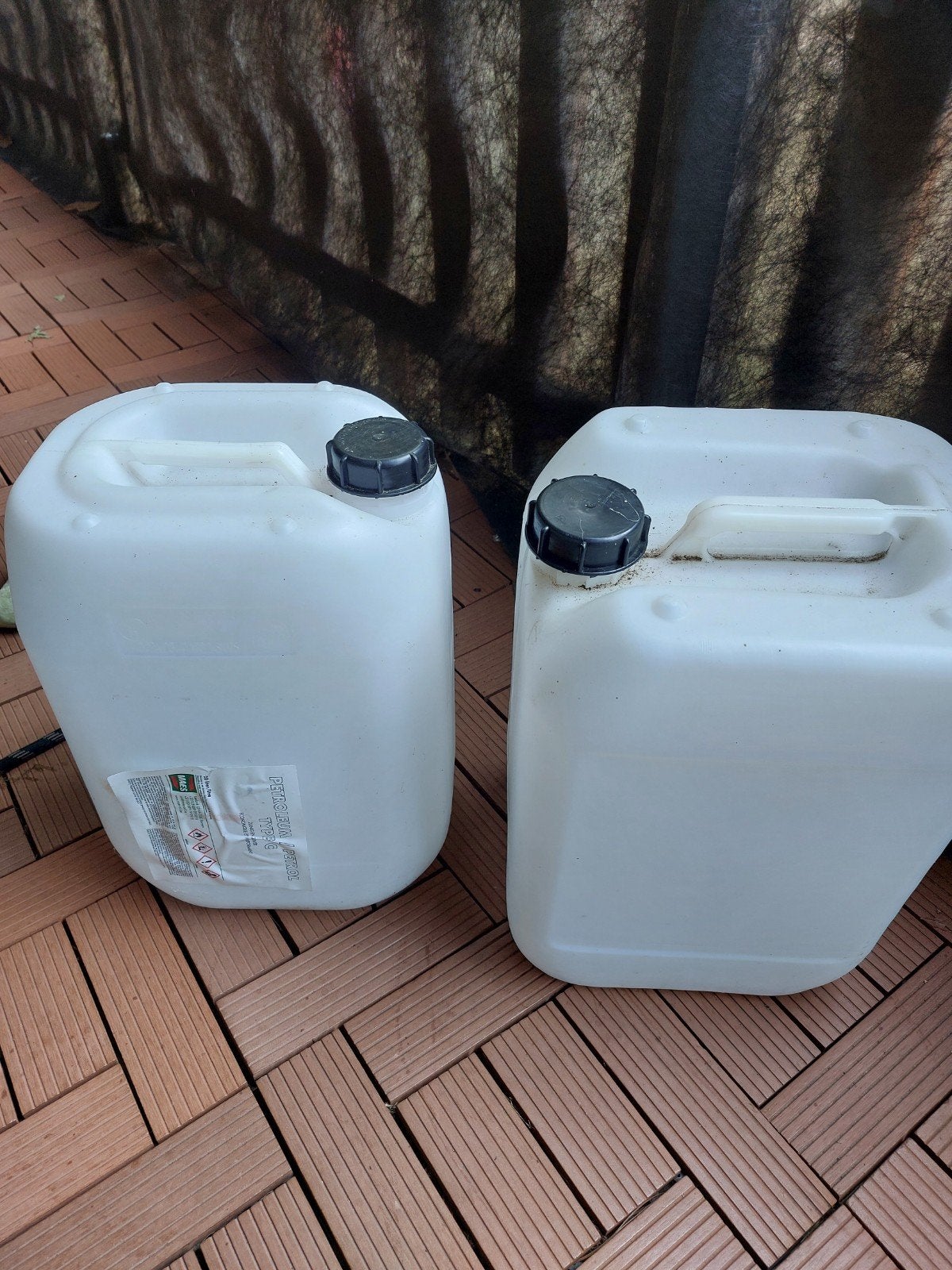 2  20 liter jerrycannen, Minder dan 75 liter, Ophalen