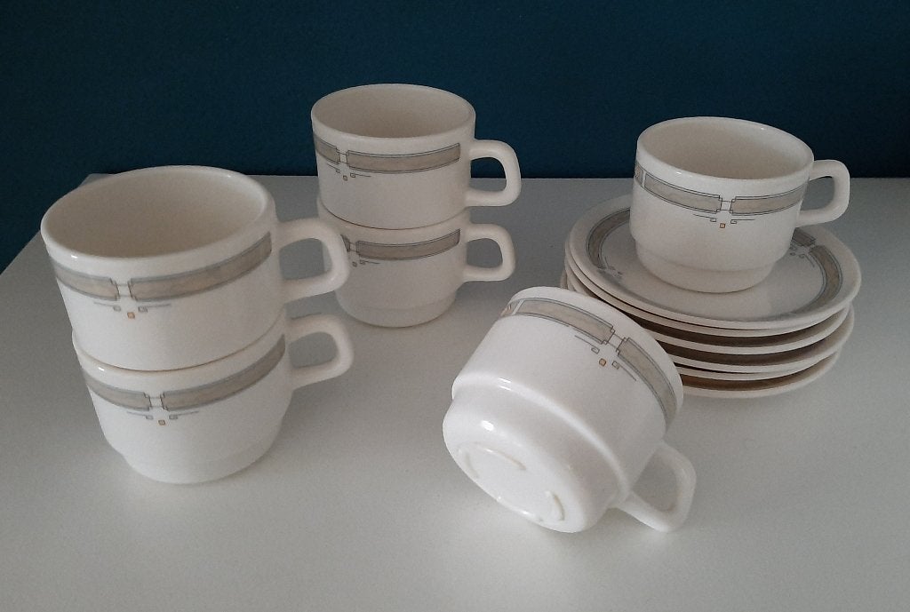 zes Arcopal art deco look kop en schotels, Ophalen of Verzenden, Overige stijlen, Kop(pen) en/of Schotel(s), Glas