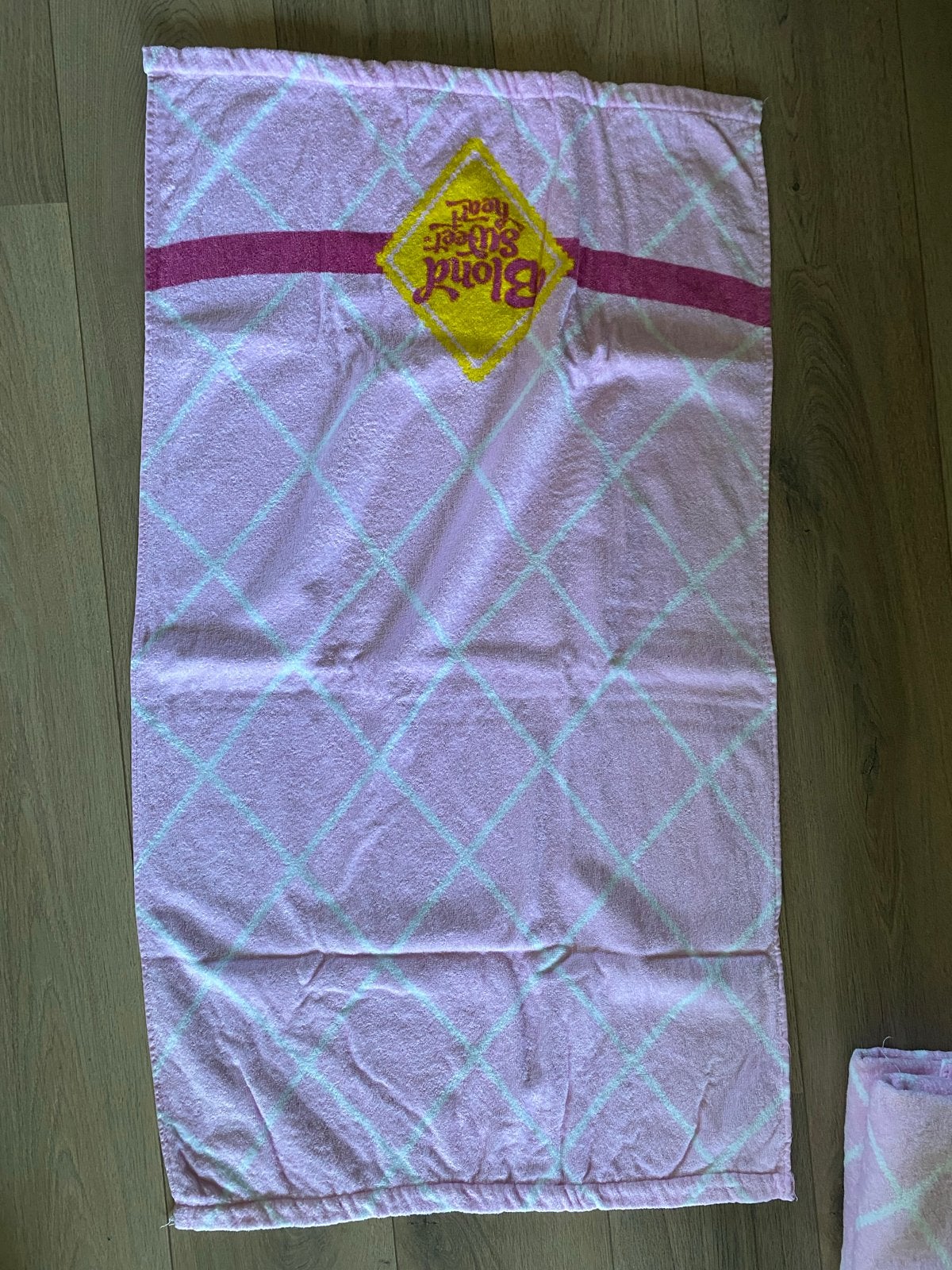 3 Blond Amsterdam handdoeken - Zo goed als nieuw, Ophalen, Zo goed als nieuw, Roze, Textiel