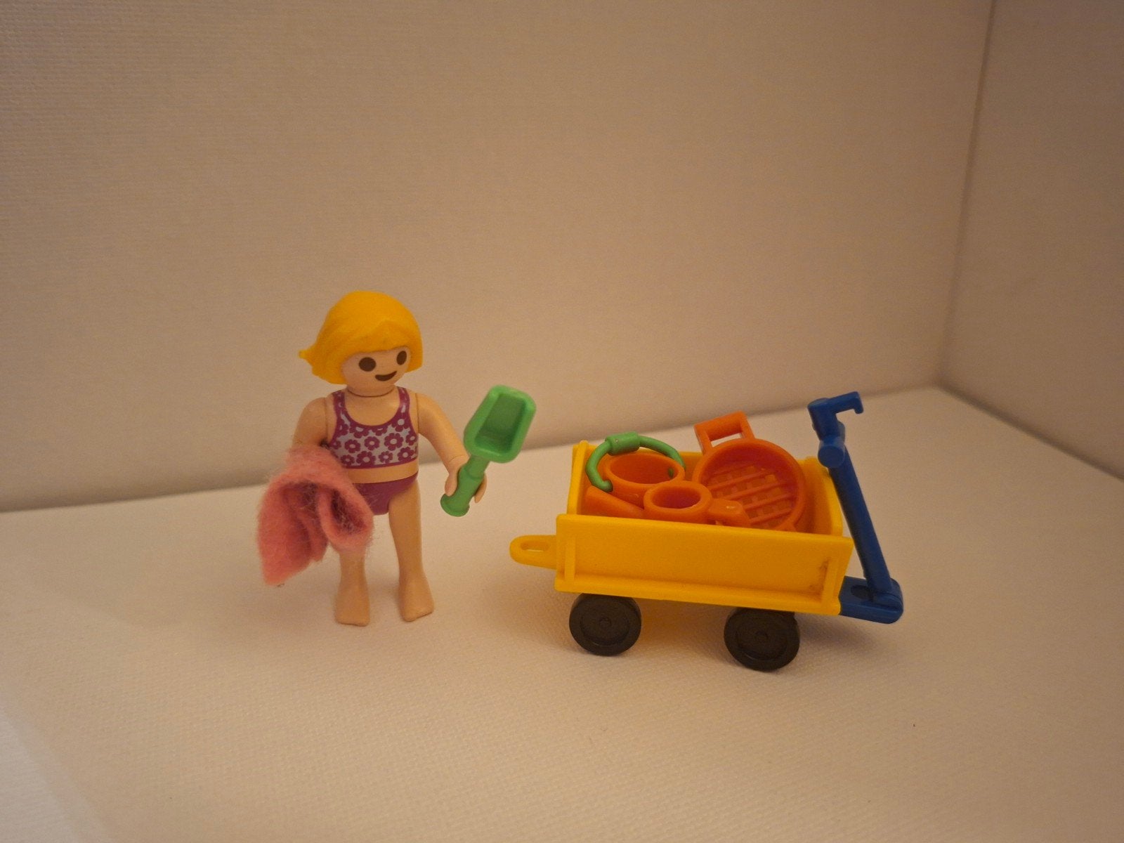 Playmobil 4755: meisje met bolderwagen, Kinderen en Baby's, Ophalen, Gebruikt, Complete set, City life
