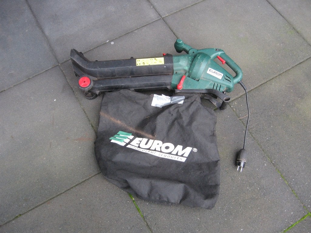 2 St. Blad blazer / zuiger Eurom + intratuin samen €35.00, Tuin en Terras, Bladblazers, Ophalen, Gebruikt, Elektrisch