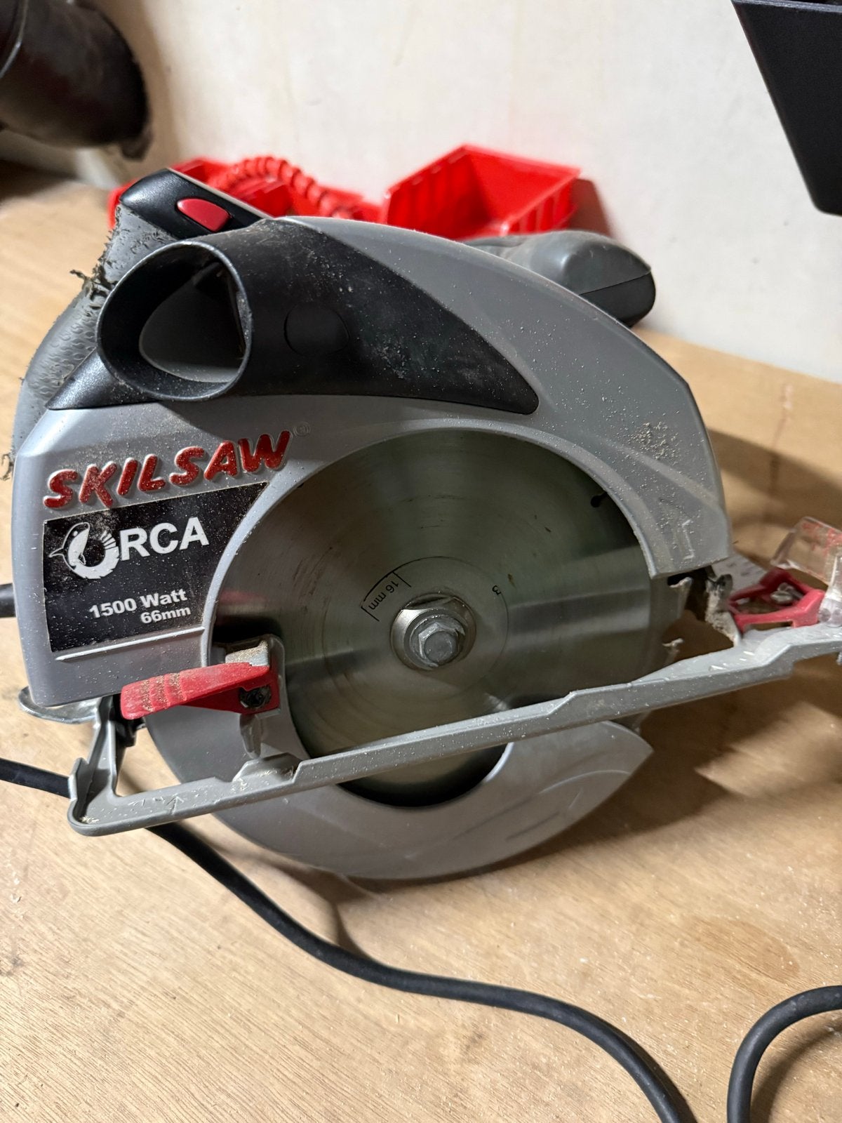 SkilSaw Orca Cirkelzaag 1500W 66mm, Doe-het-zelf en Verbouw, Gereedschap | Zaagmachines, Gebruikt, Cirkelzaag, Ophalen of Verzenden