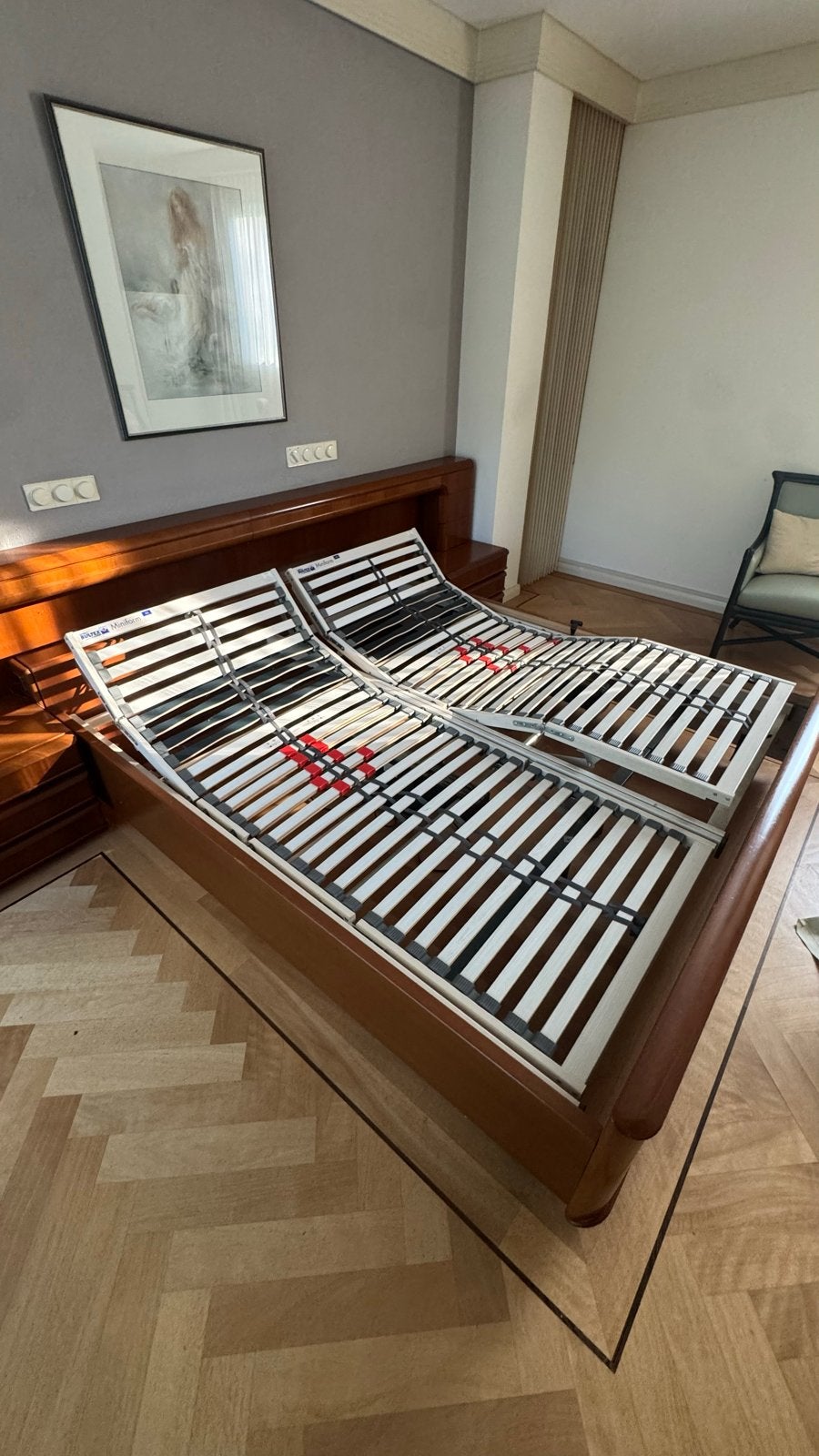 Tweepersoonsbed met verstelbare lattenbodems en interieur, Ophalen, Bruin, Tweepersoons, 180 cm