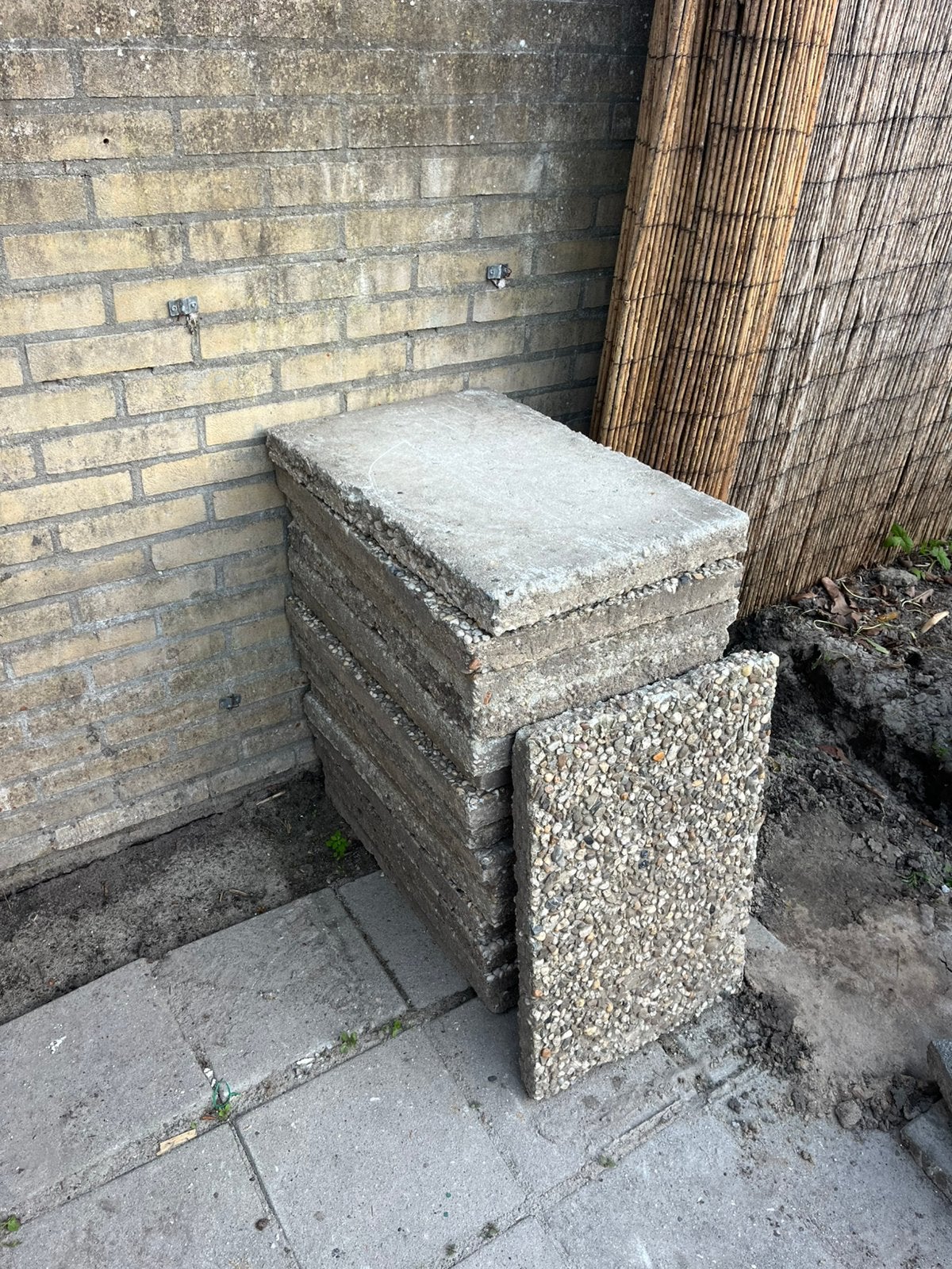 Grindtegels 14stuks 40x60, Tuin en Terras, Tegels en Klinkers, Ophalen, Zo goed als nieuw, Beton, Terrastegels