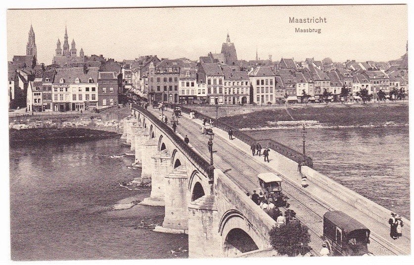Maastricht - Maasbrug met oldtimers, Verzenden, Voor 1920, Ongelopen, Limburg