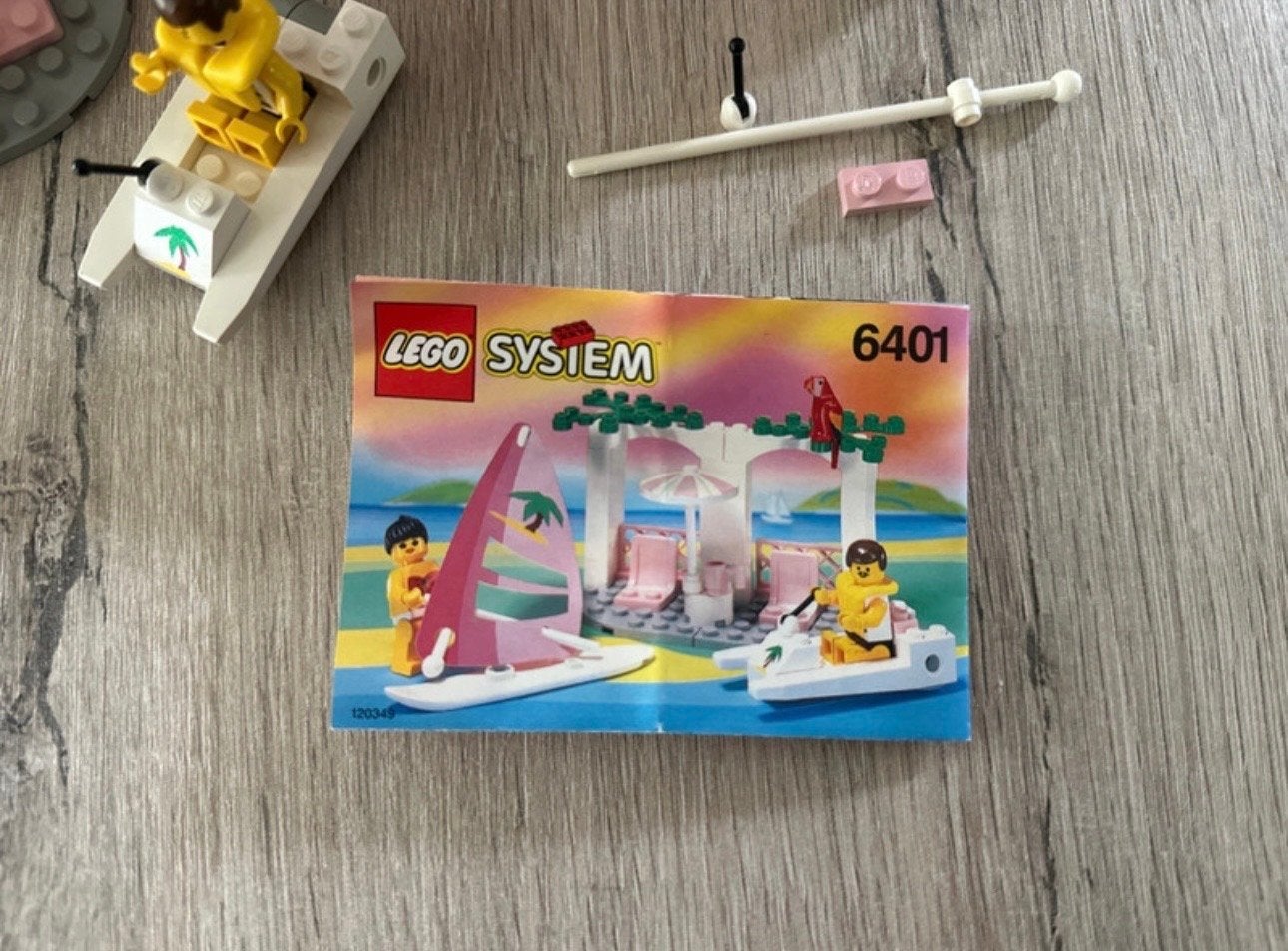 Lego System 6401: Paradisa Strandhuisje met Windsurfer, Overige thema's, Lego, Nieuw, Ophalen of Verzenden