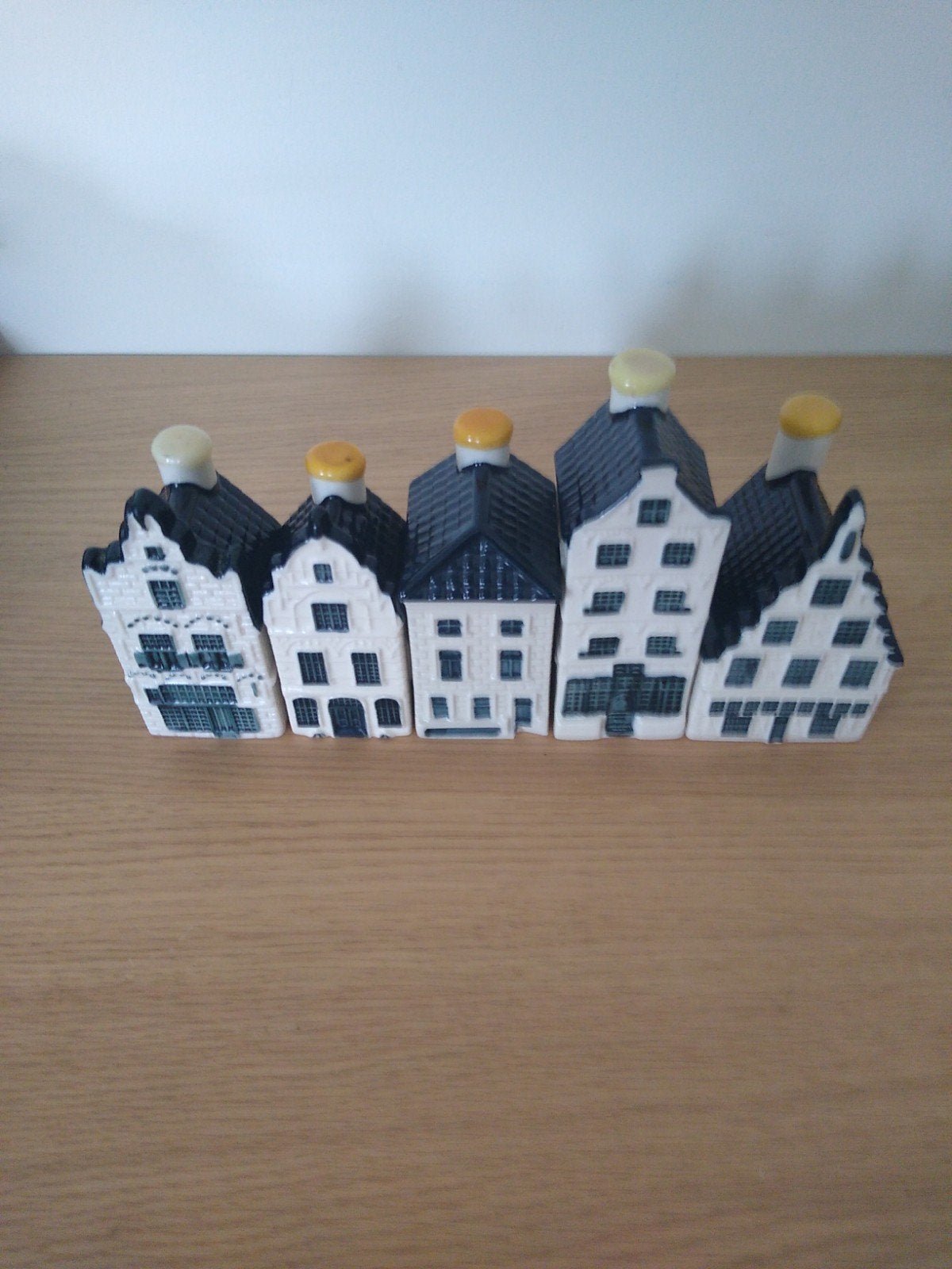 KLM huisjes 20-21-26-28, Ophalen of Verzenden, Nieuw, 21 t/m 40, Gevuld