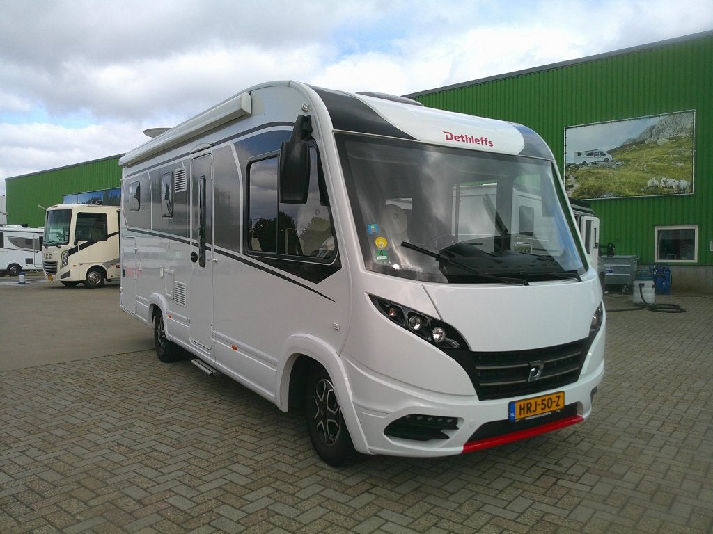 Dethleffs Trend I 7057 DBM Queensbed super compleet, Caravans en Kamperen, Elektrische ramen, Bedrijf, Diesel, Hordeur