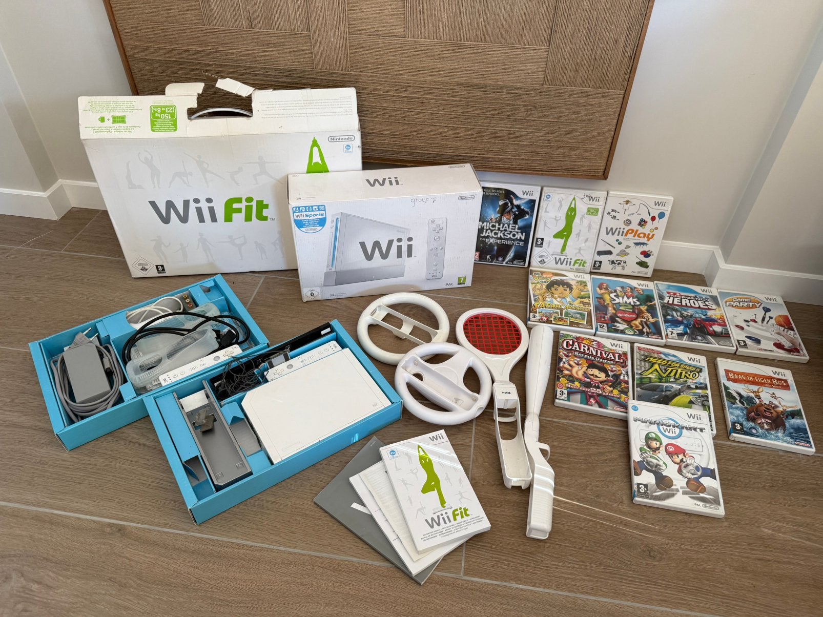 Zeer complete Wii set!, Ophalen, Gebruikt, Met 2 controllers, Met stuurtje