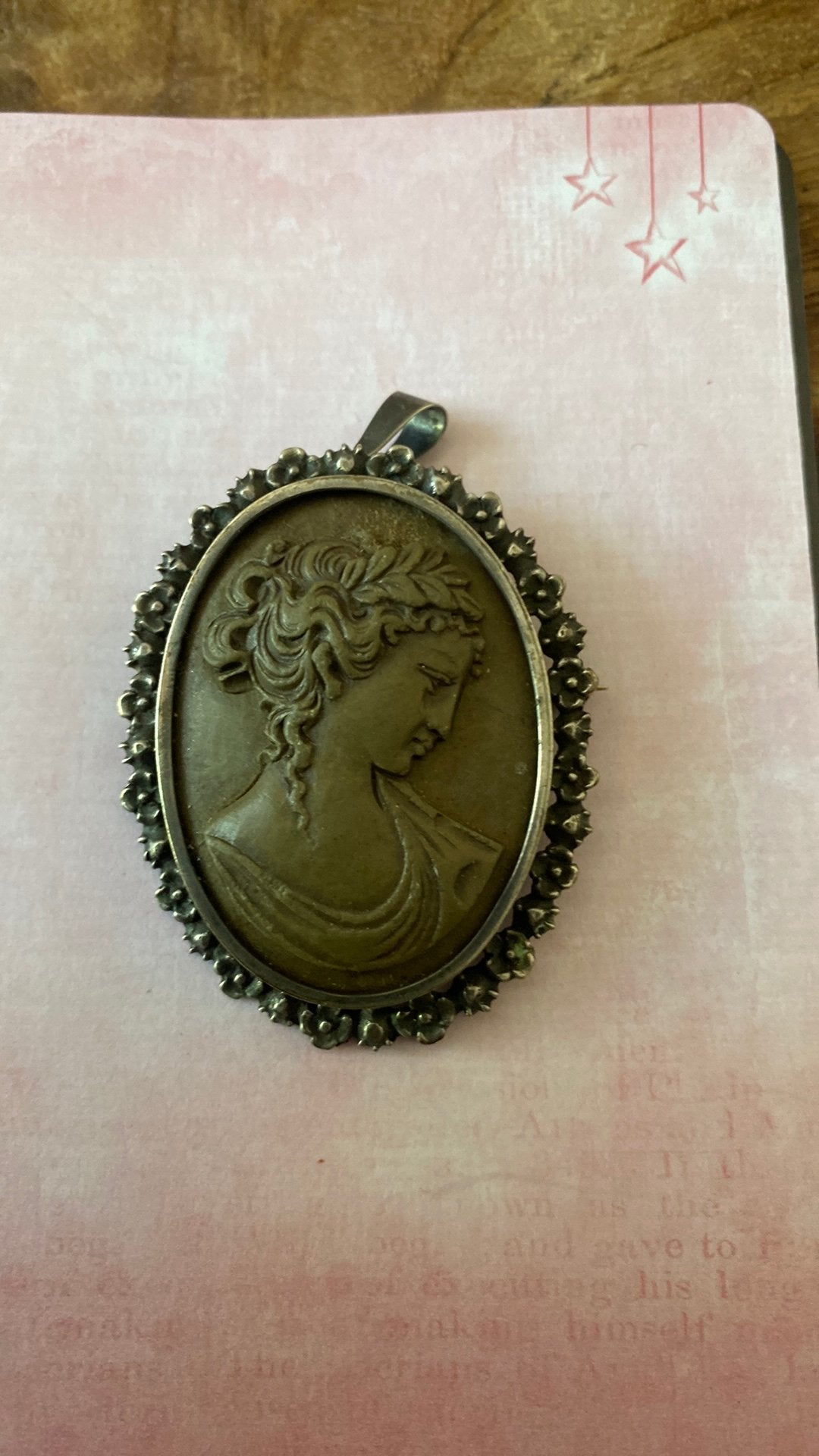 Mooie oude hanger , broche  met camee 7 bij 3, Ophalen of Verzenden