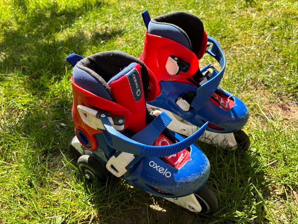 Oxelo skeelers in maat verstelbaar mt 26-27-28, Kinderen en Baby's, Speelgoed | Buiten | Rolschaatsen, Ophalen, Verstelbaar
