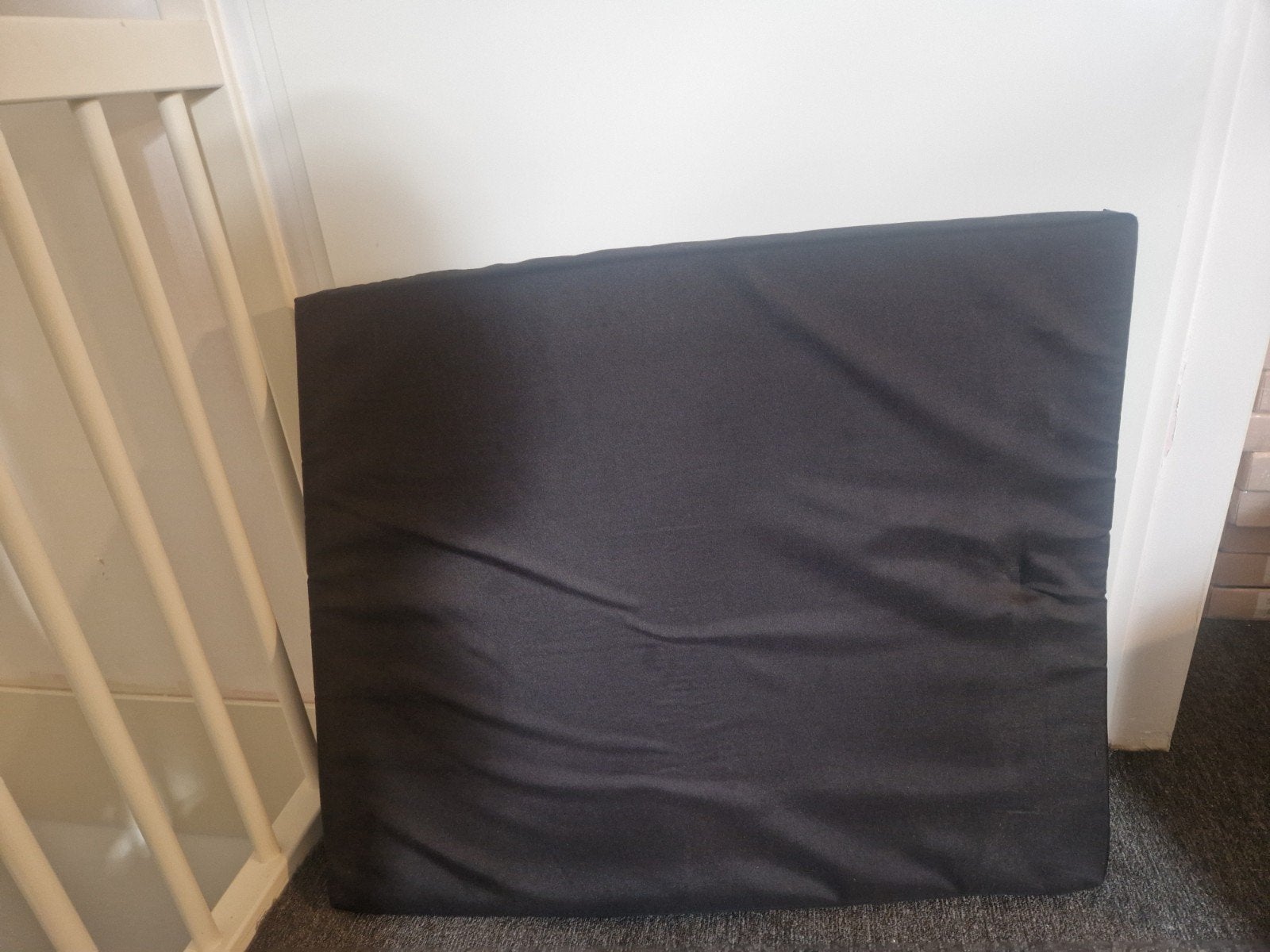 Zwart boxmatras met taupe boxkleed, Ophalen, Zo goed als nieuw, Rechthoekig, Boxkleed