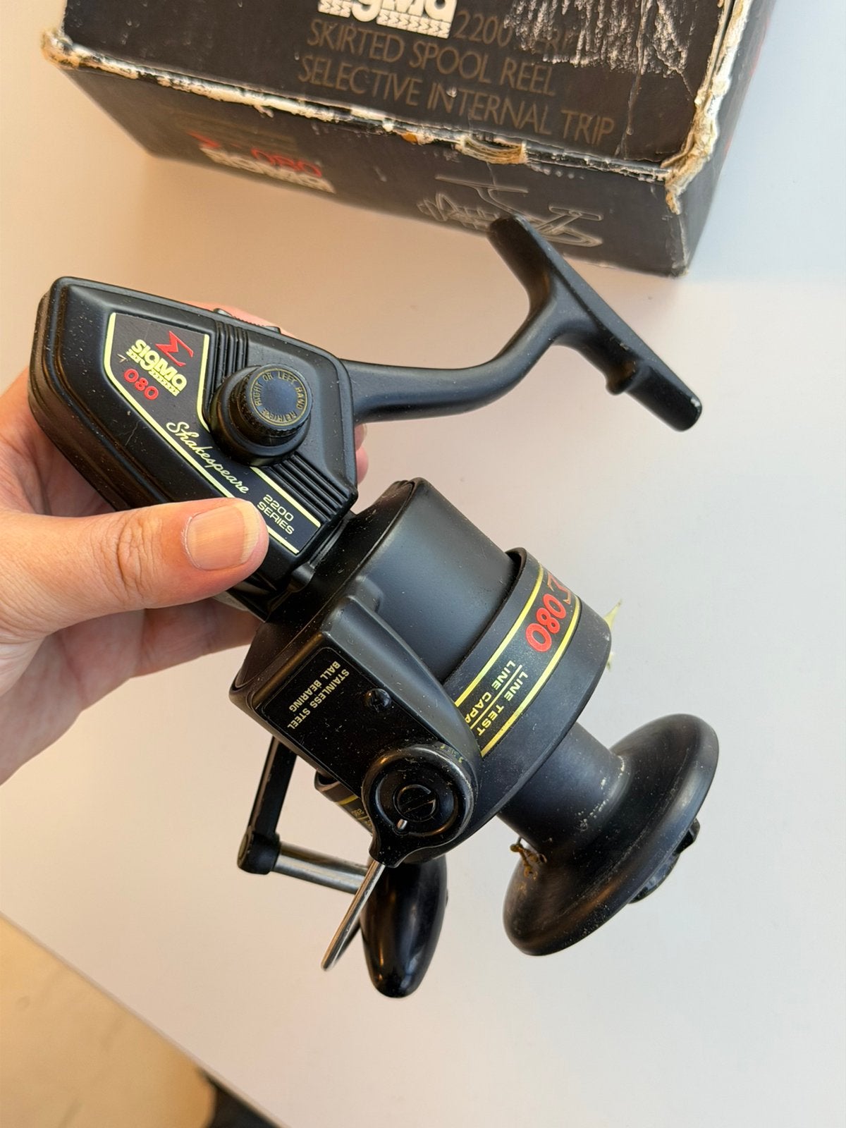 Vintage Shakespeare Sigma 080 2200 vismolen + originele doos, Watersport en Boten, P, Molen, P, P