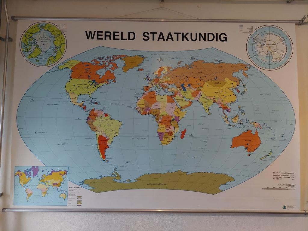 Schoolmap - Wereld staatkundig, Ophalen, Aardrijkskunde