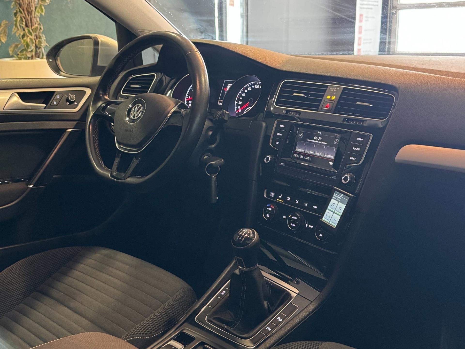 Volkswagen Golf Variant Tsi 105pk Cup Edition | Trekhaak | B, Auto's, Voorwielaandrijving, Euro 5, Stof, Gebruikt