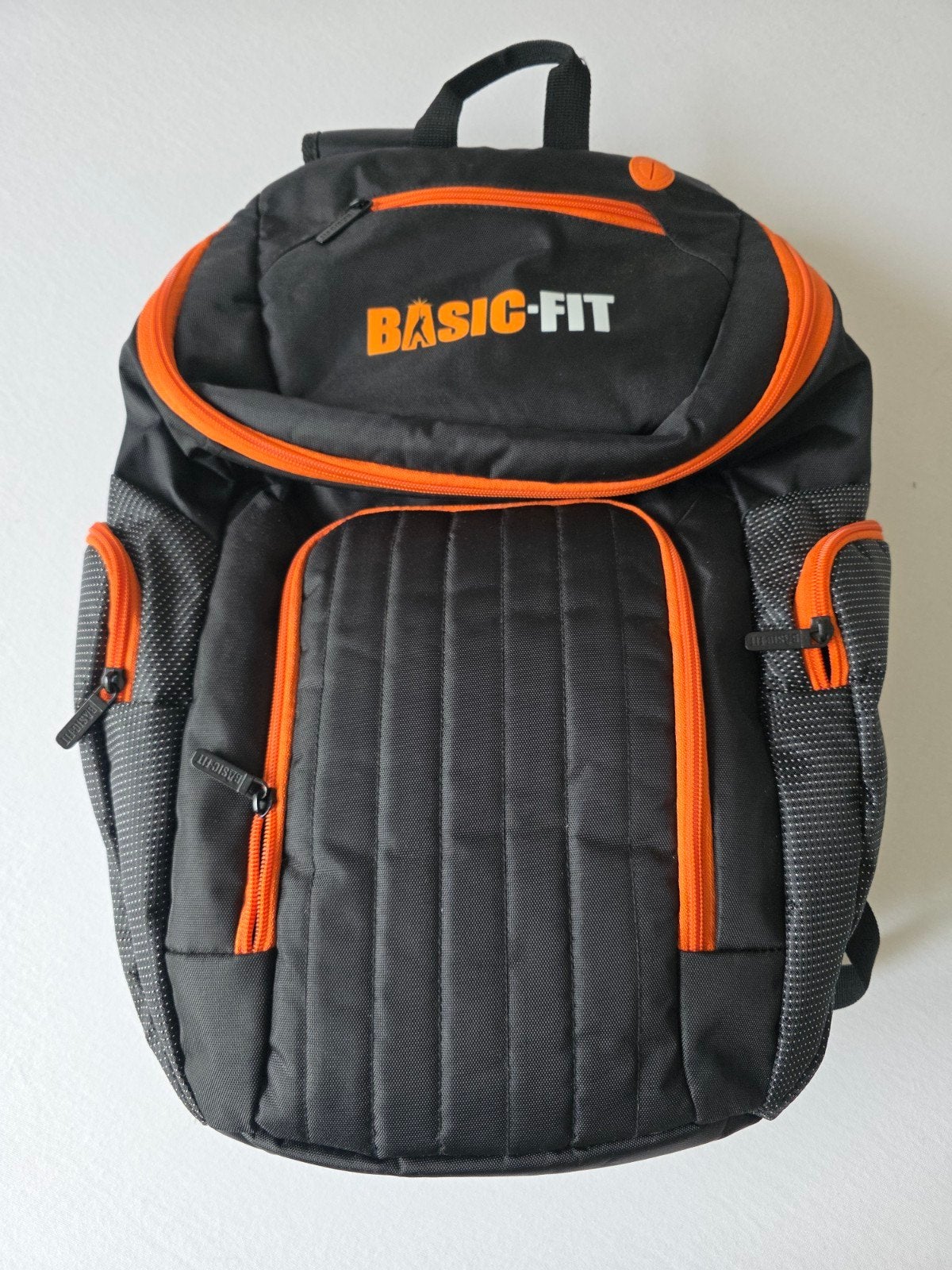 Basic-Fit rugzak - Zwart met oranje accenten, Verzenden, 25 tot 40 cm, Onbekend, Zo goed als nieuw