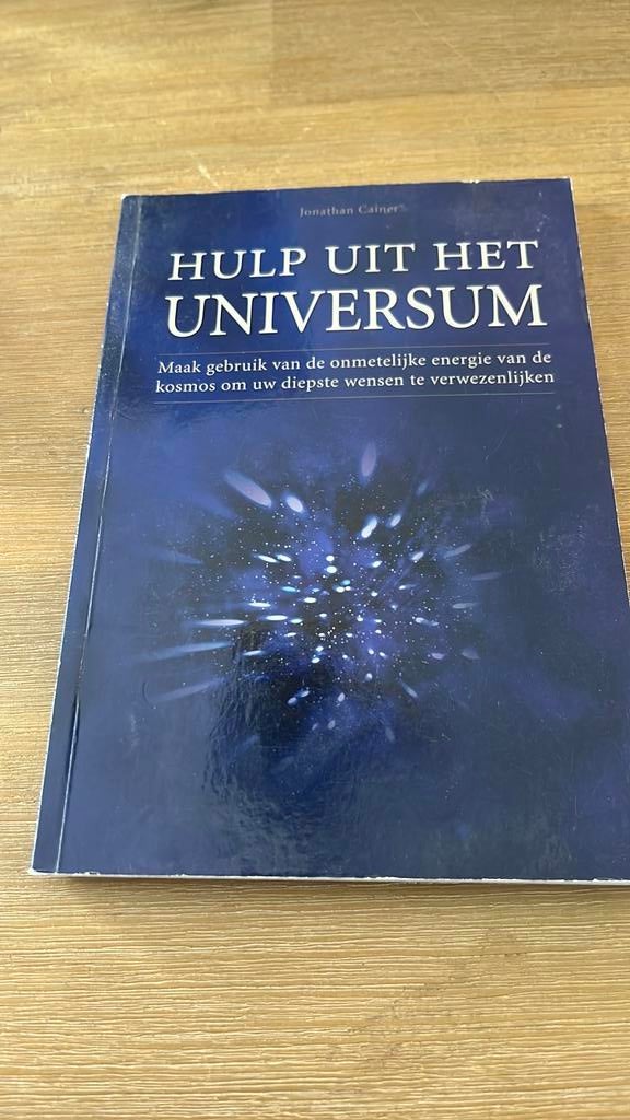 Hulp uit het Universum - Jonathan Cainer - spiritualiteit, Boeken, Ophalen of Verzenden, Zo goed als nieuw, Spiritualiteit algemeen