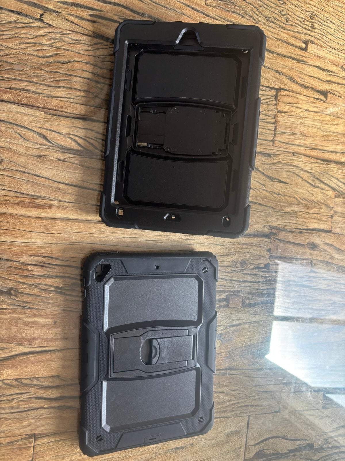2x Stevige iPad 6 hoezen - Zwart, Computers en Software, Apple iPads, Ophalen of Verzenden, Gebruikt, Zwart, Apple iPad