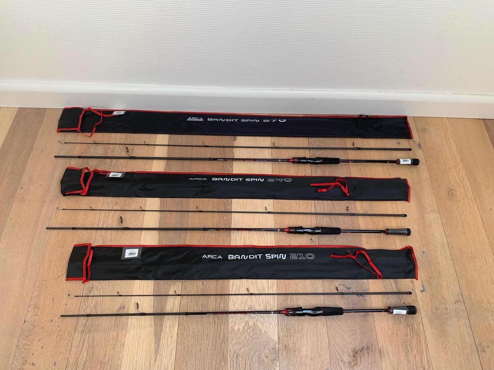 Nieuwe Arca Bandit spinhengels, 2.40m & 2.70m 10-25 gr, Arca, Werphengel, Nieuw, Ophalen of Verzenden