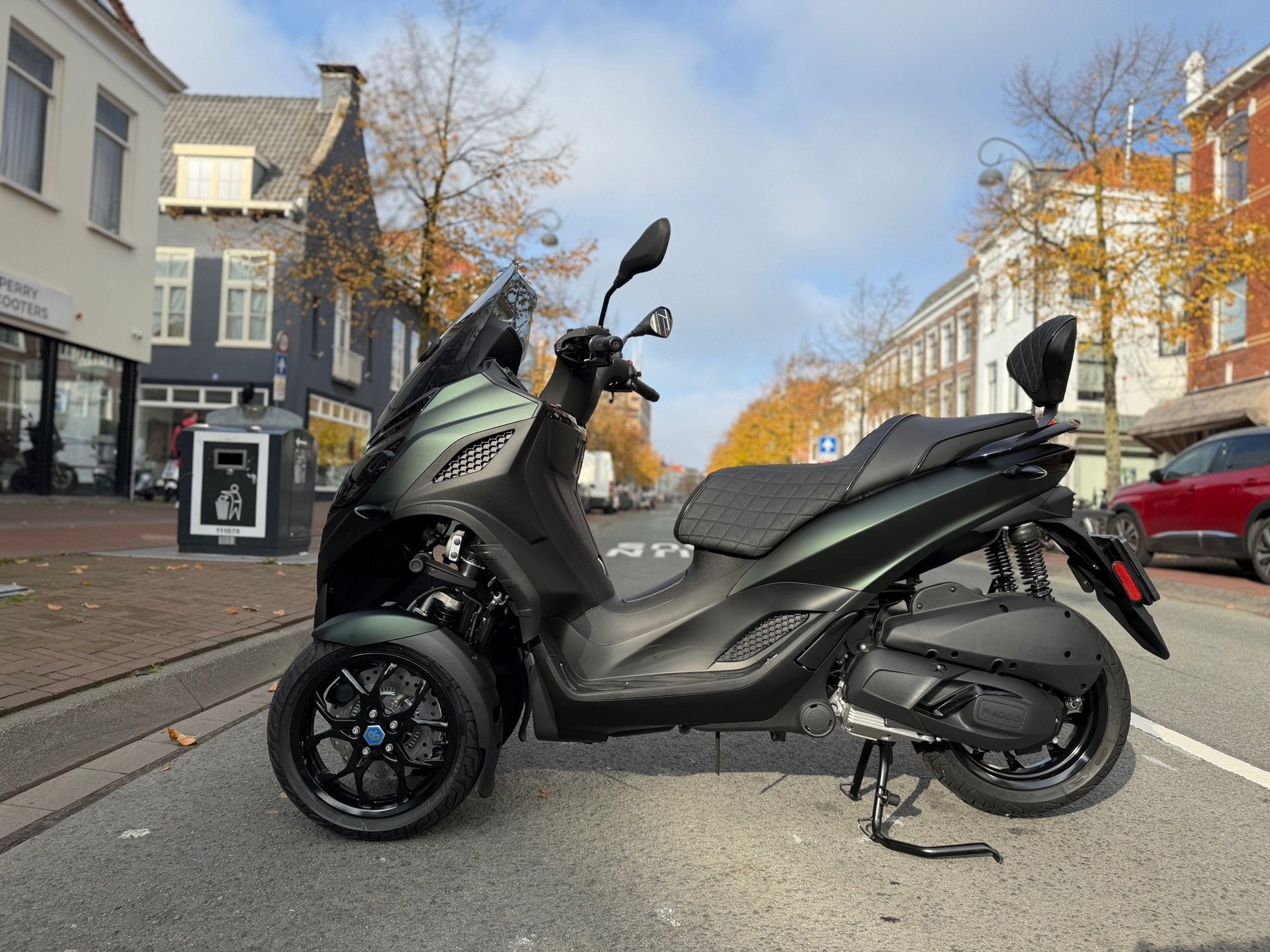 Piaggio MP3 310 HPE Sport EURO5+ 2026 | EXCLUSIVE |AKRAPOVIC, Scooter, Piaggio, 310 cc, ABS