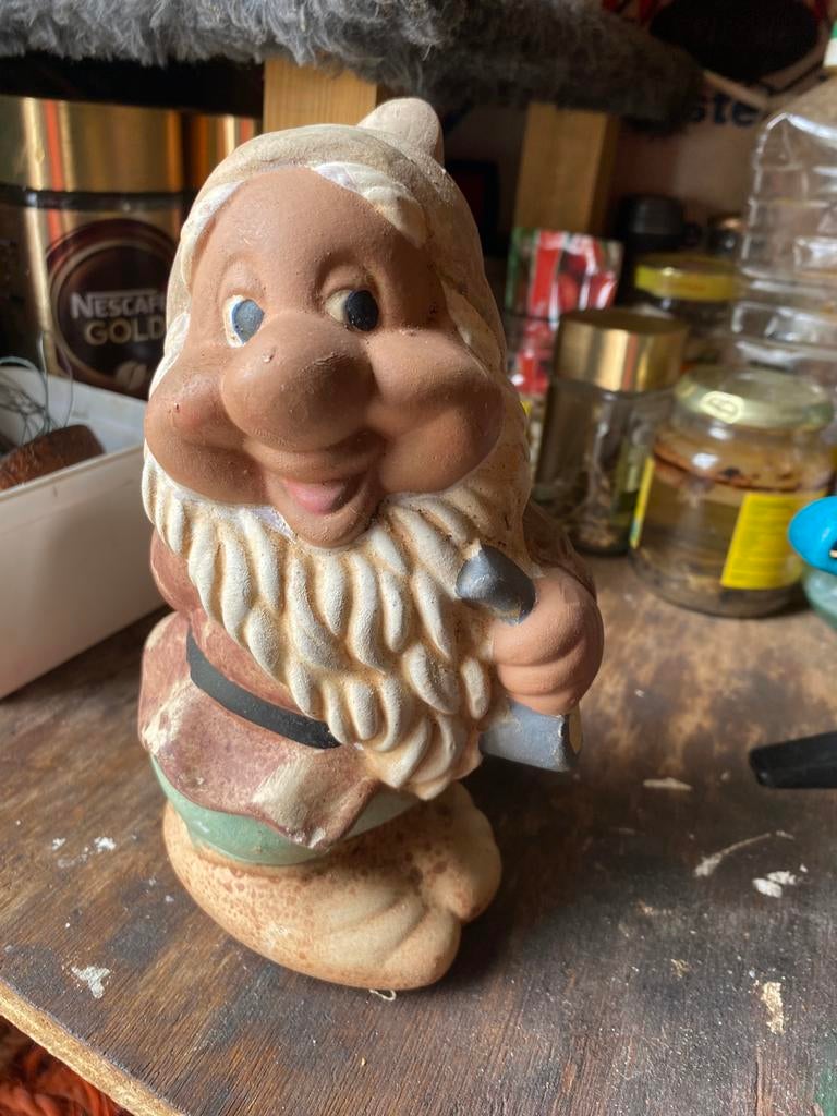 Vrolijke tuinkaboutertje van keramiek, Verzamelen, Beelden en Beeldjes, Ophalen, Zo goed als nieuw, Fantasy