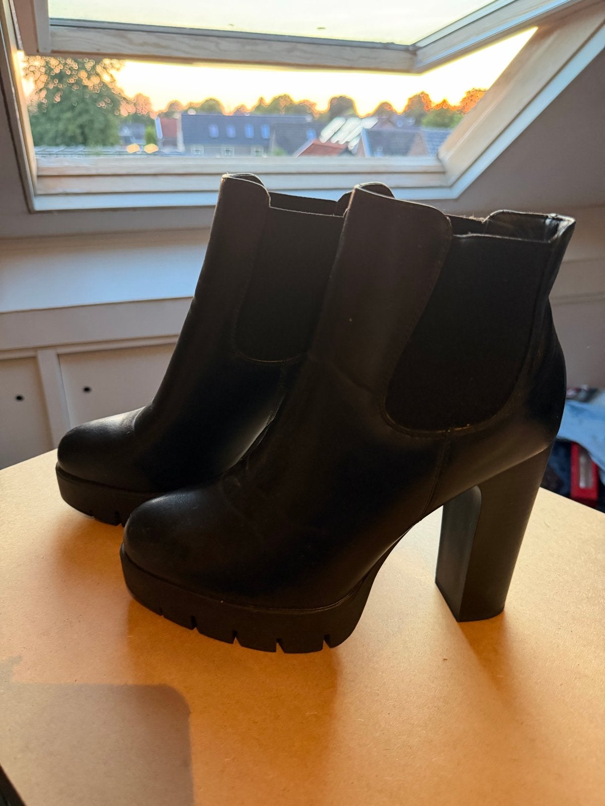 Zwarte hakken Lucky Shoes, maat 40, zo goed als nieuw, Ophalen, Zo goed als nieuw, Zwart, Schoenen met hoge hakken
