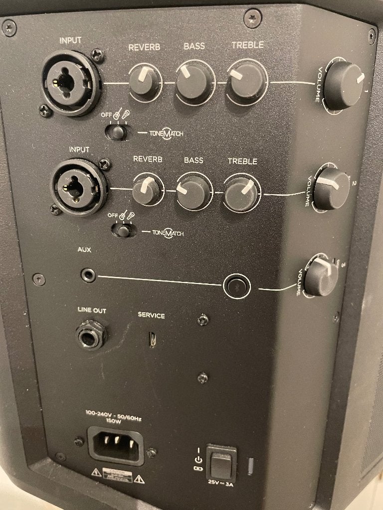 Foto 6 van Bose S1 Pro met standaard