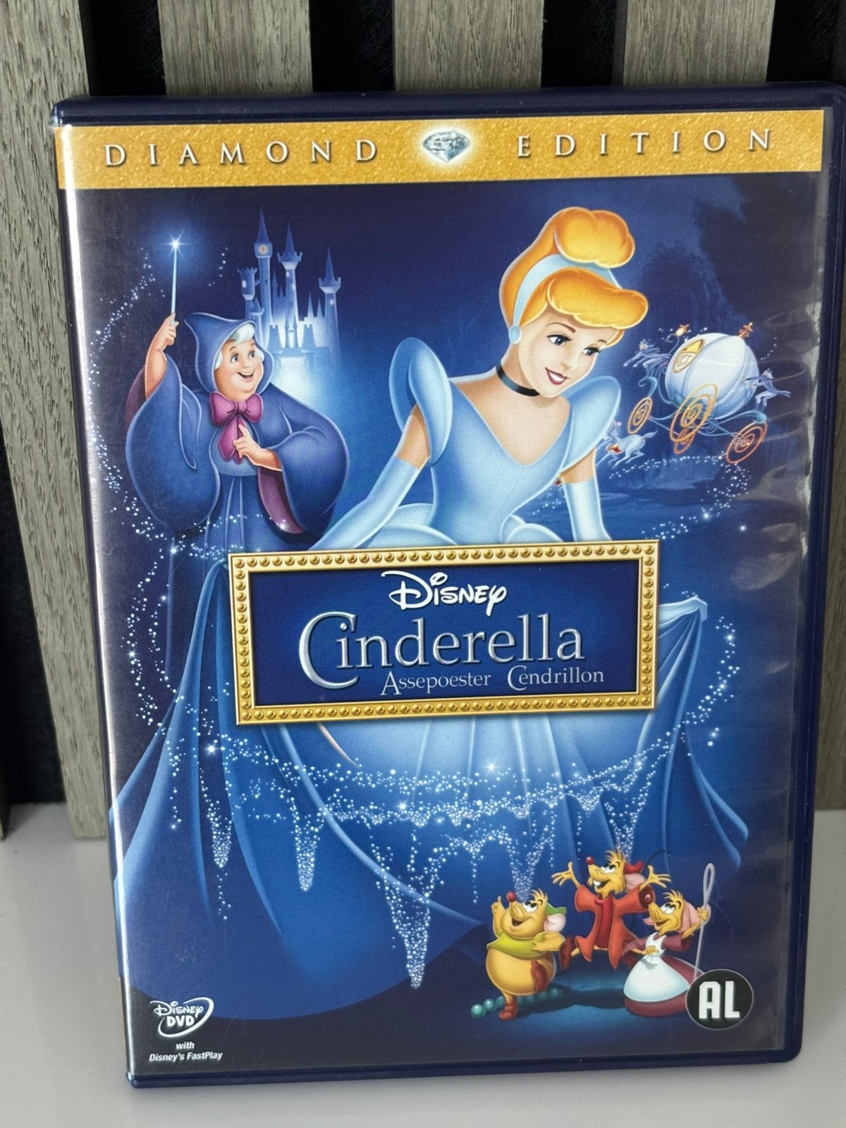 Disney Classic DVD nummer 12 Cinderella, Alle leeftijden, Ophalen of Verzenden, Zo goed als nieuw, Amerikaans